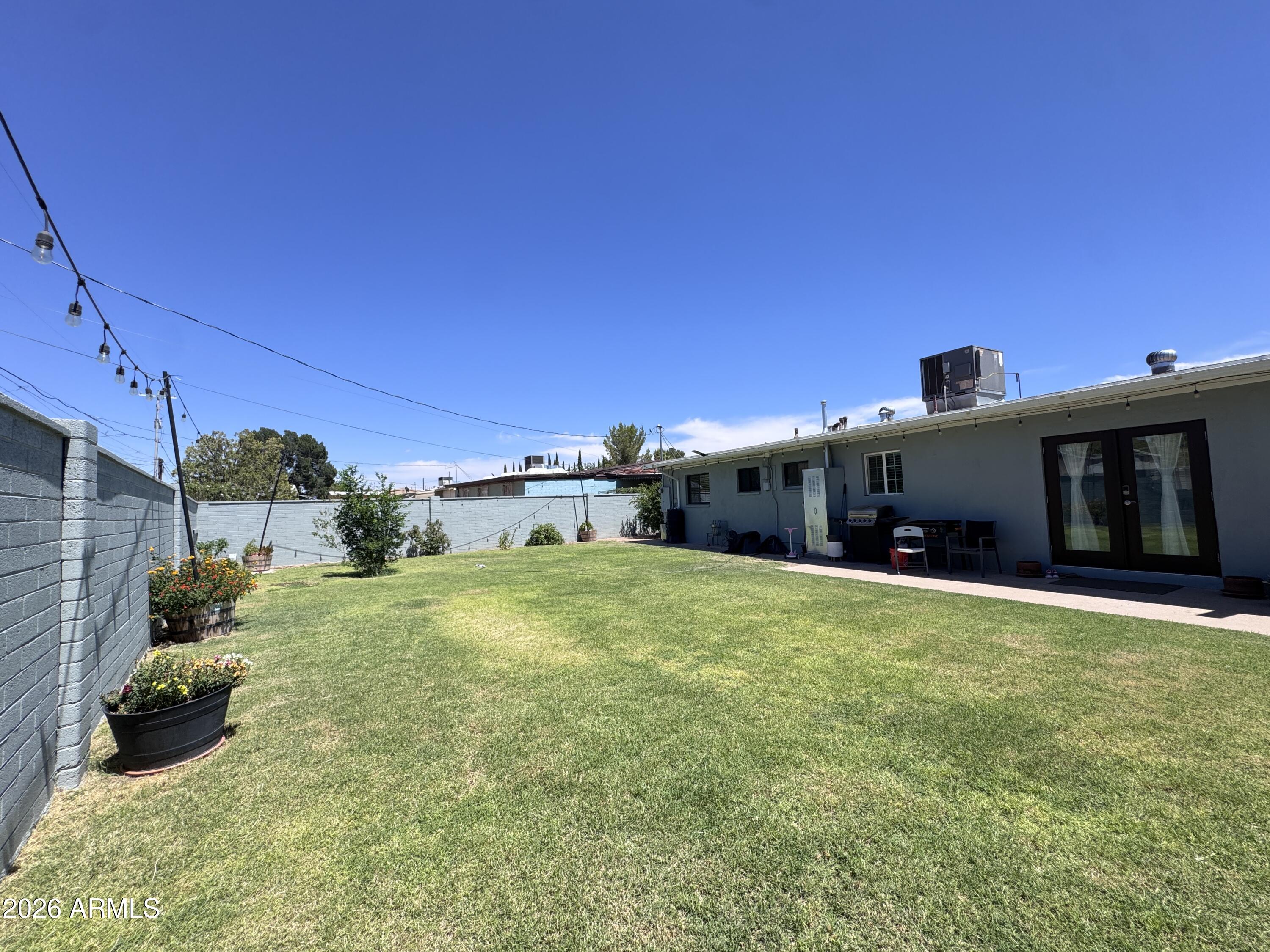 DOUGLAS TERRACE - Residential