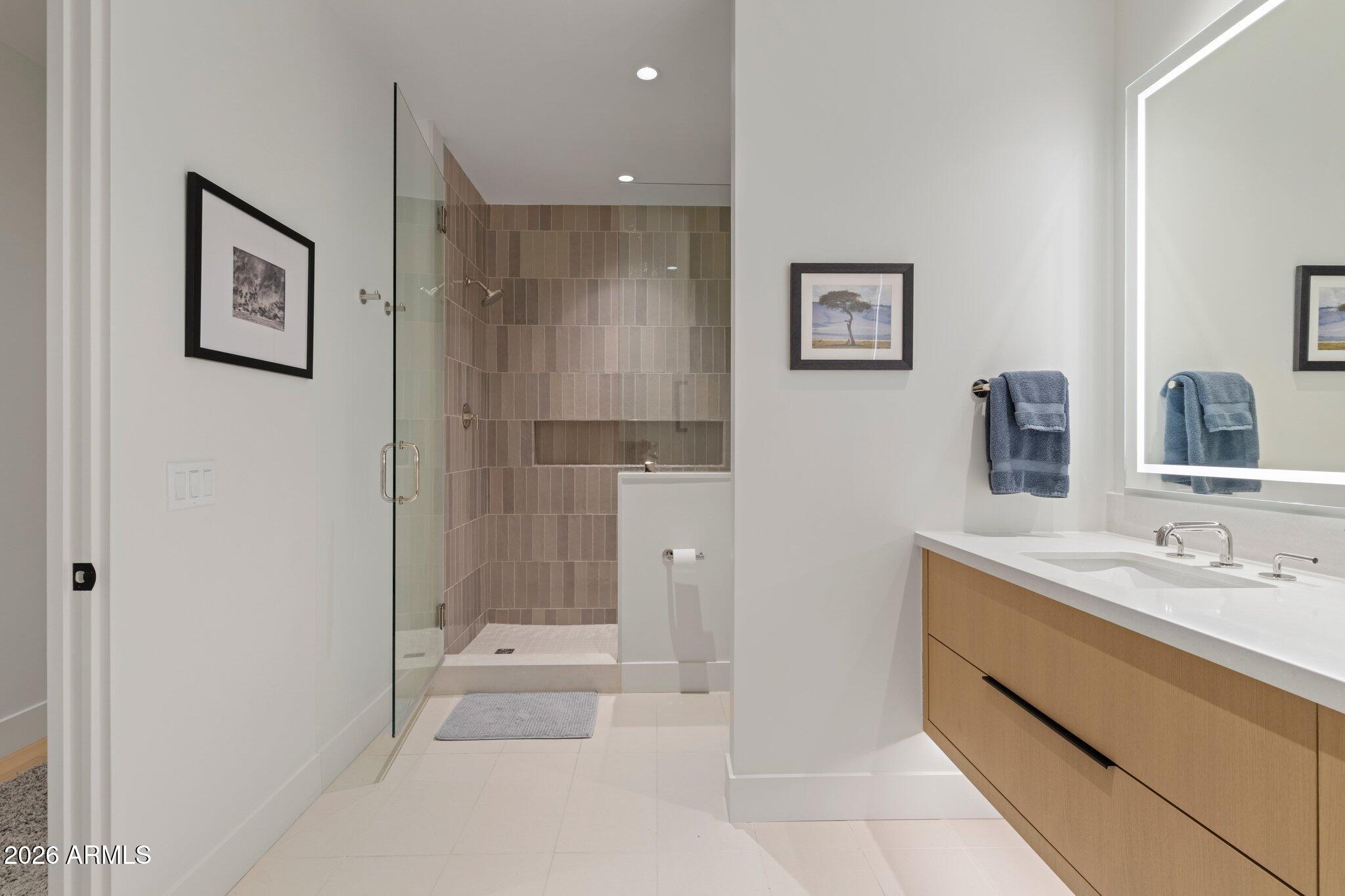 ASCENT AT THE PHOENICIAN MOUNTAINSIDE CONDOMINIUMS - Residential