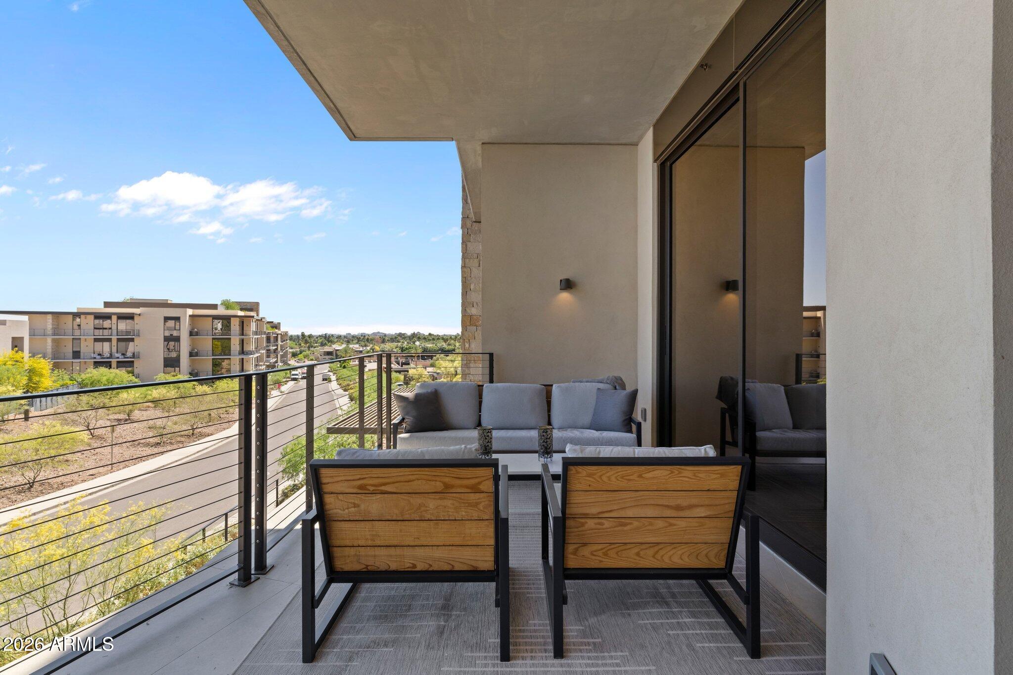 ASCENT AT THE PHOENICIAN MOUNTAINSIDE CONDOMINIUMS - Residential