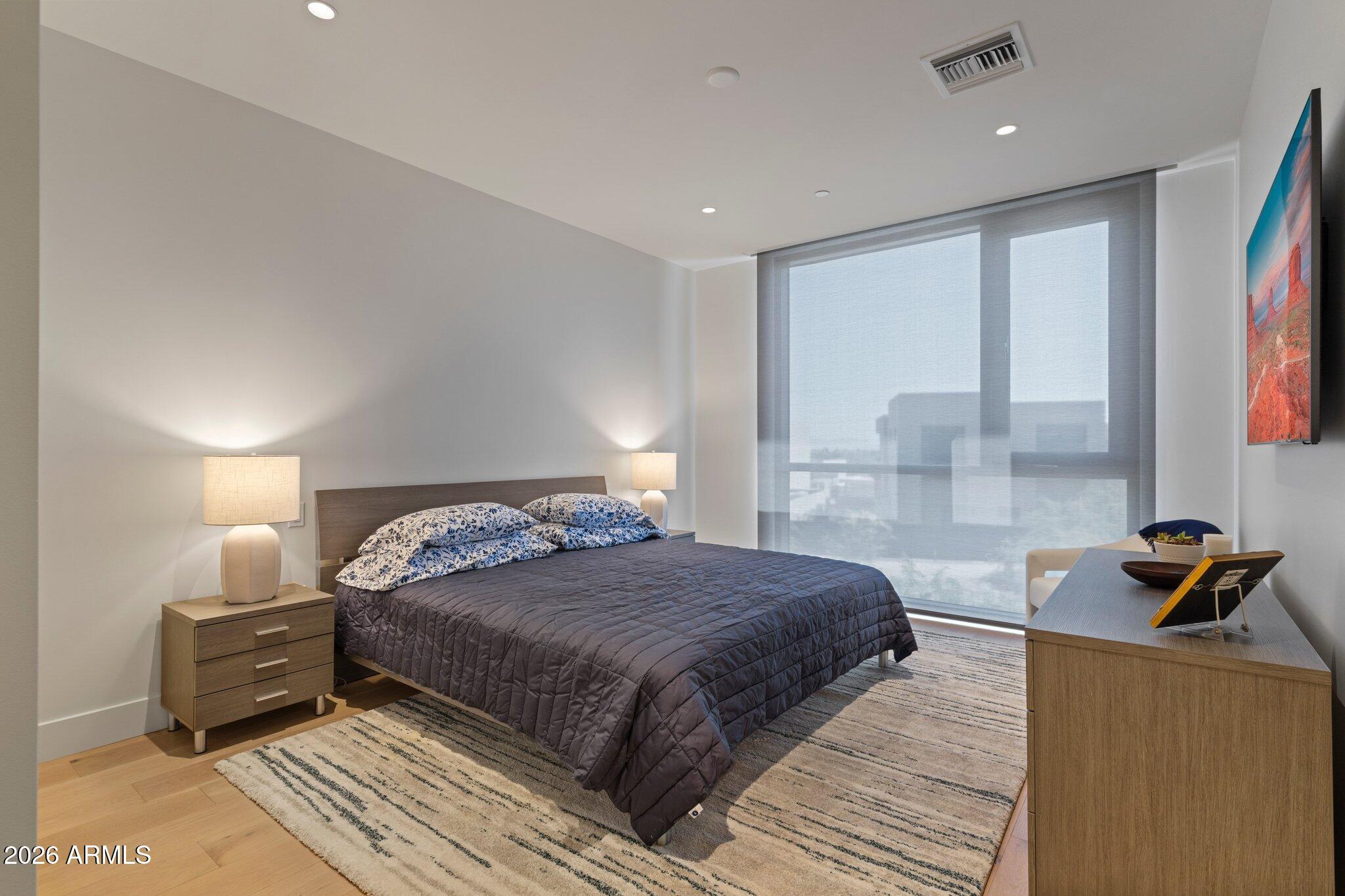ASCENT AT THE PHOENICIAN MOUNTAINSIDE CONDOMINIUMS - Residential