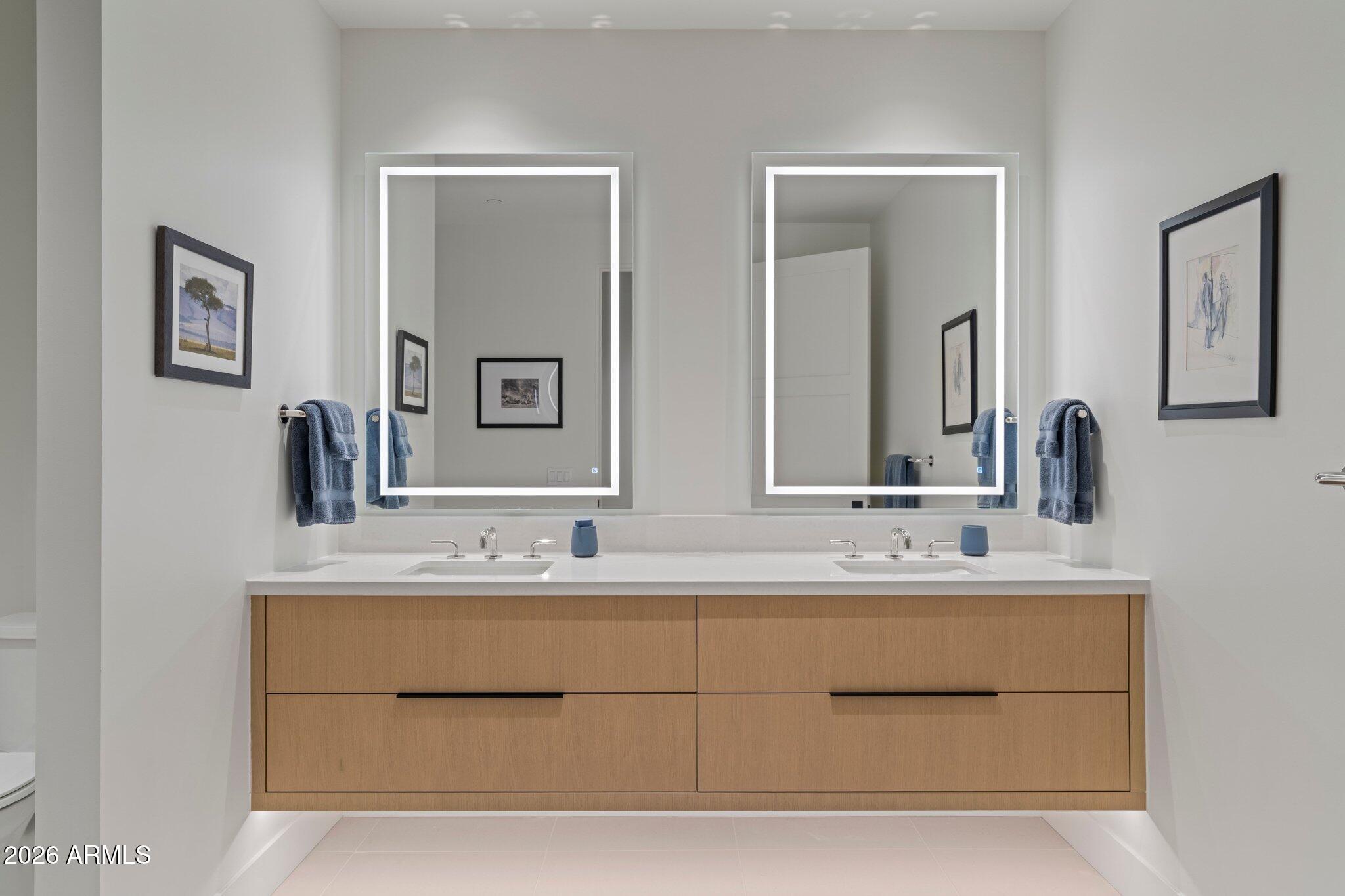 ASCENT AT THE PHOENICIAN MOUNTAINSIDE CONDOMINIUMS - Residential
