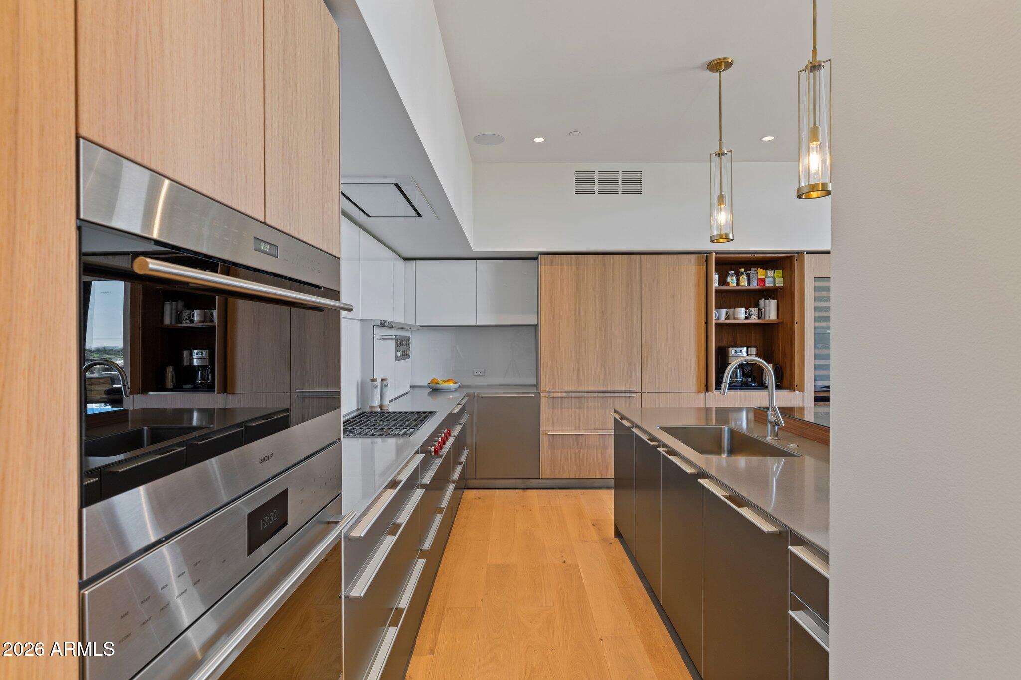 ASCENT AT THE PHOENICIAN MOUNTAINSIDE CONDOMINIUMS - Residential