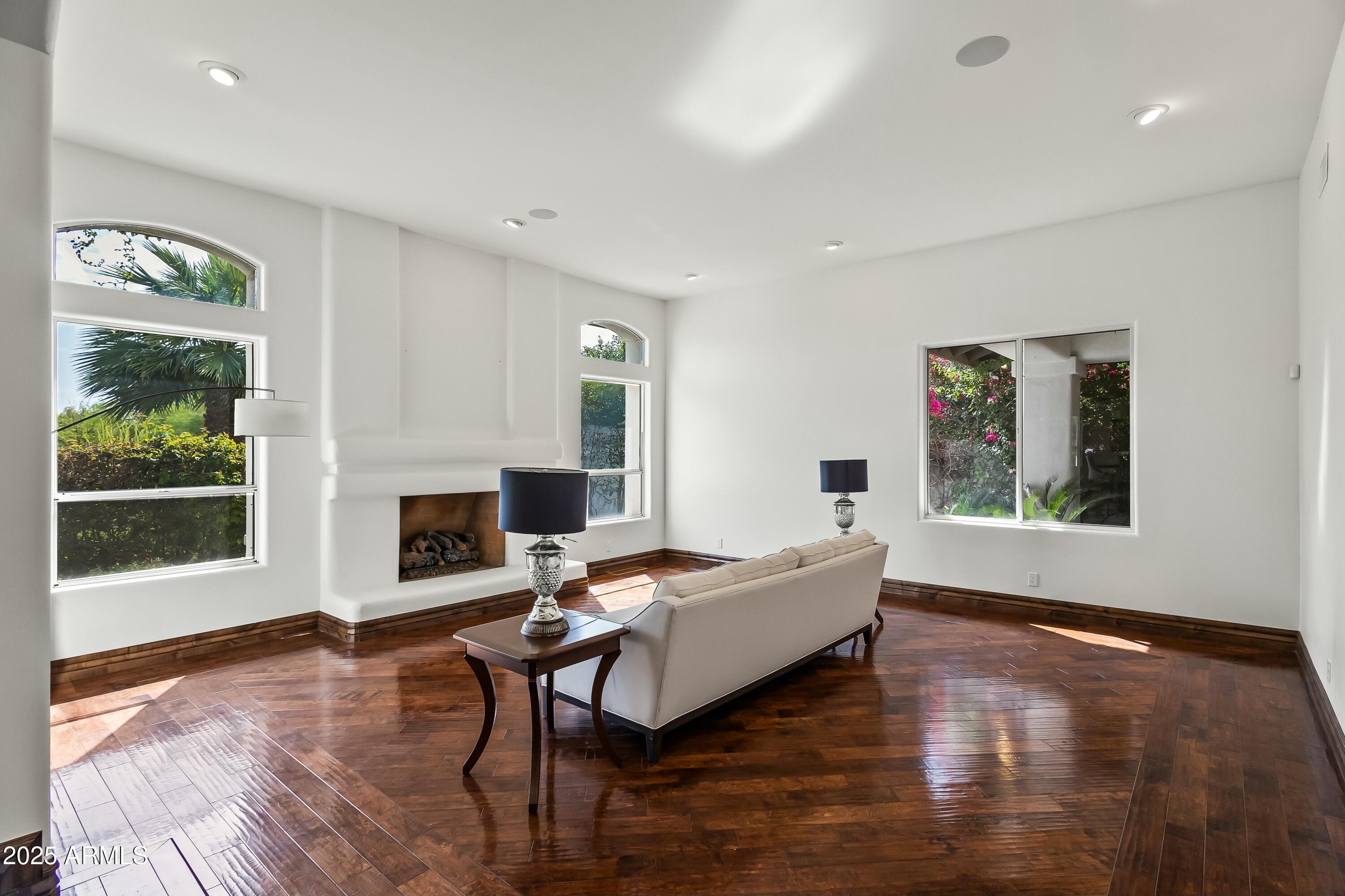 TULL HORTON - Residential