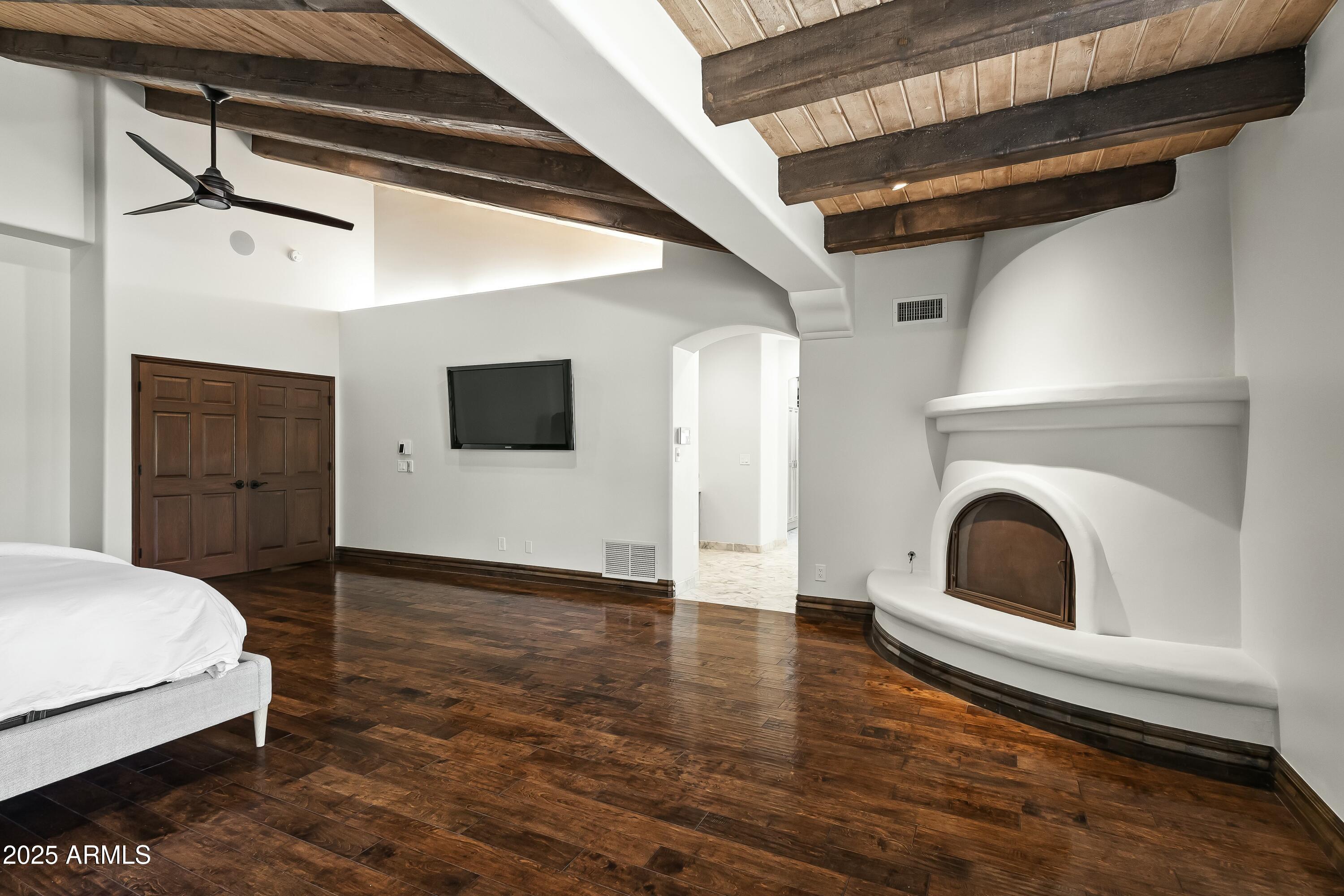 TULL HORTON - Residential