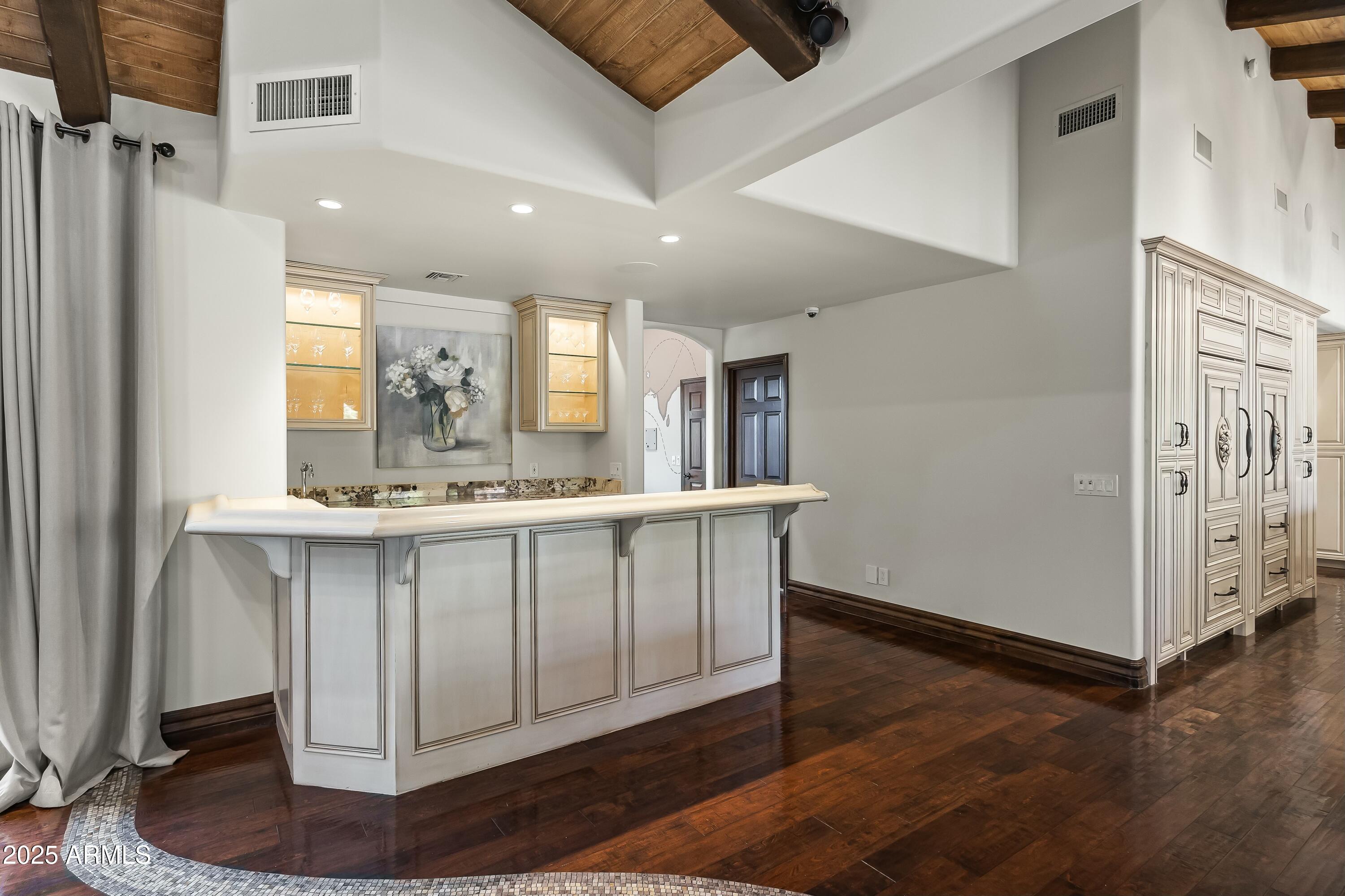 TULL HORTON - Residential