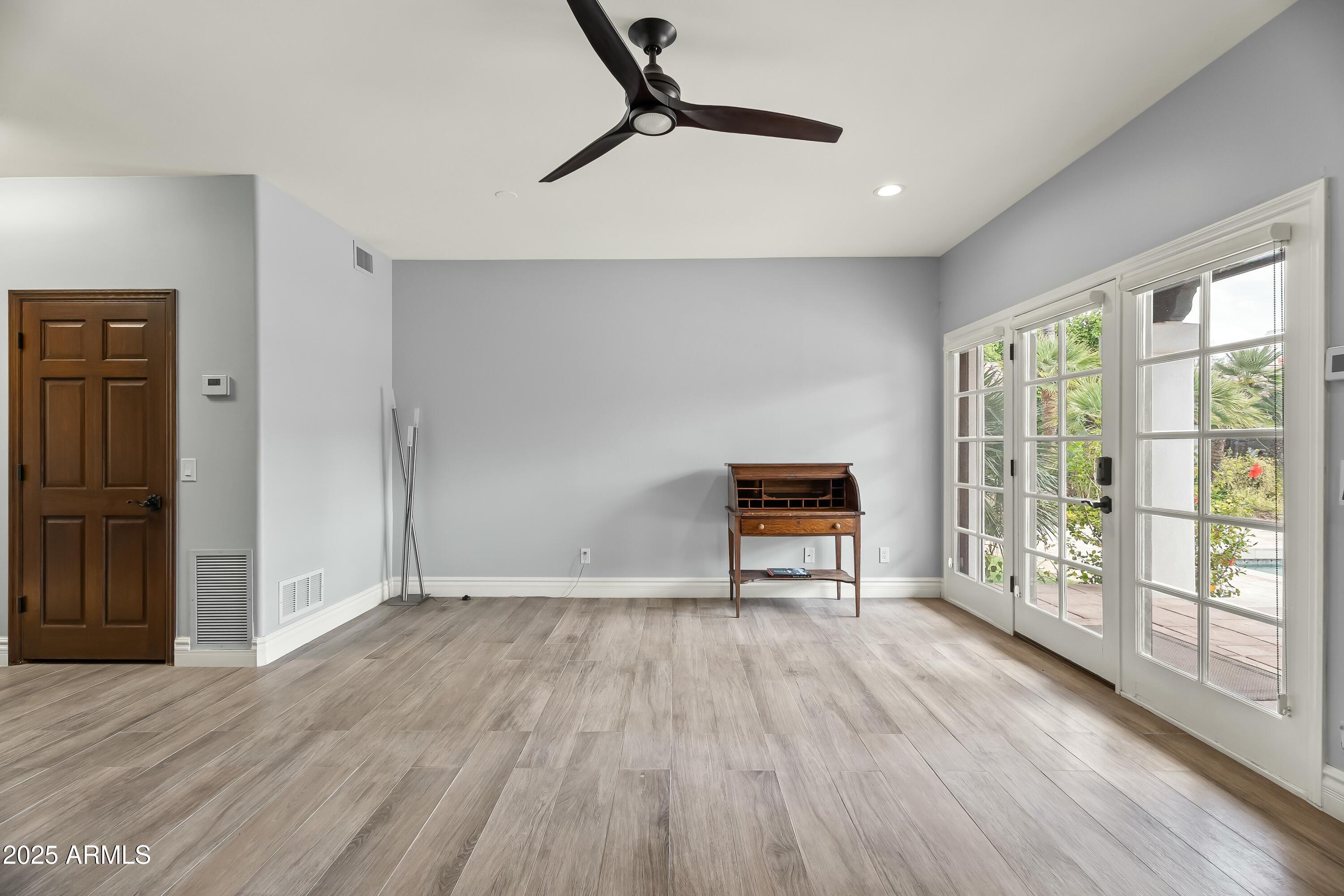 TULL HORTON - Residential