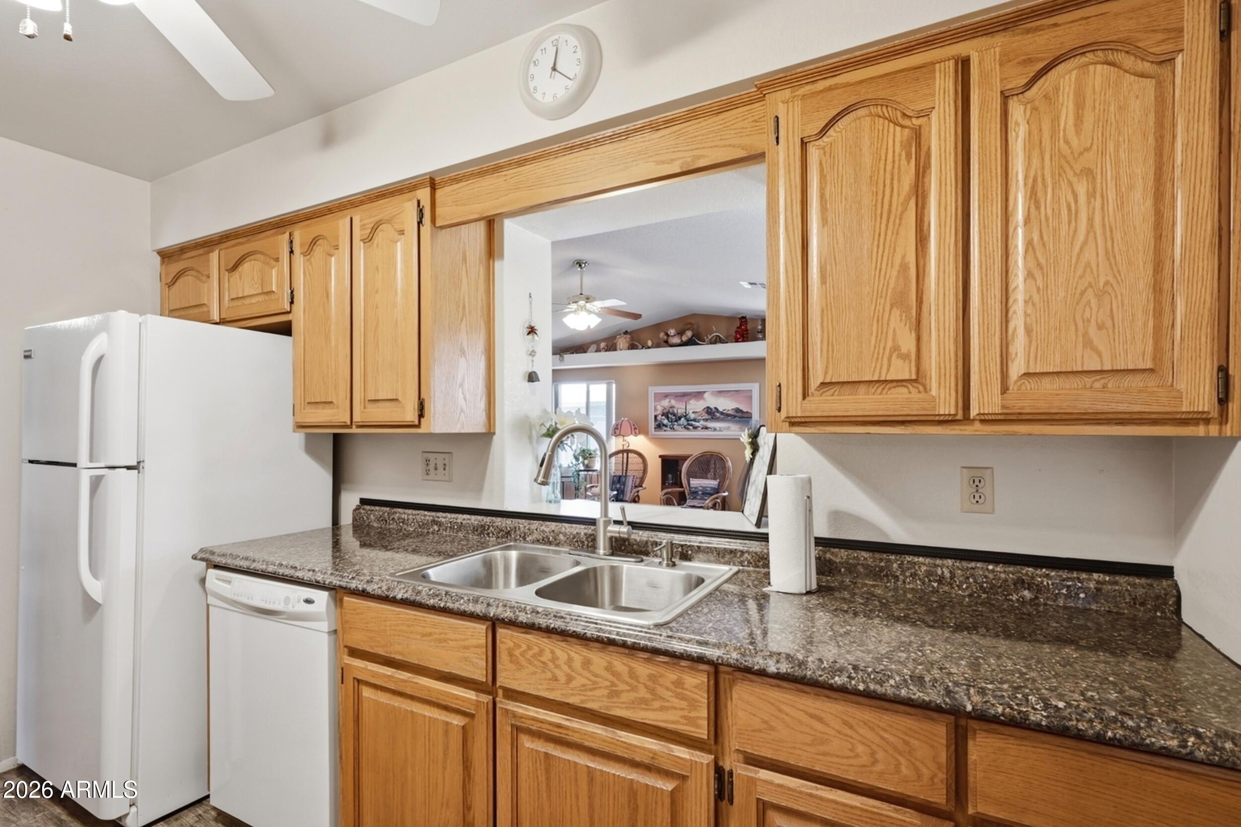 SUNLAND VILLAGE 4 - Residential