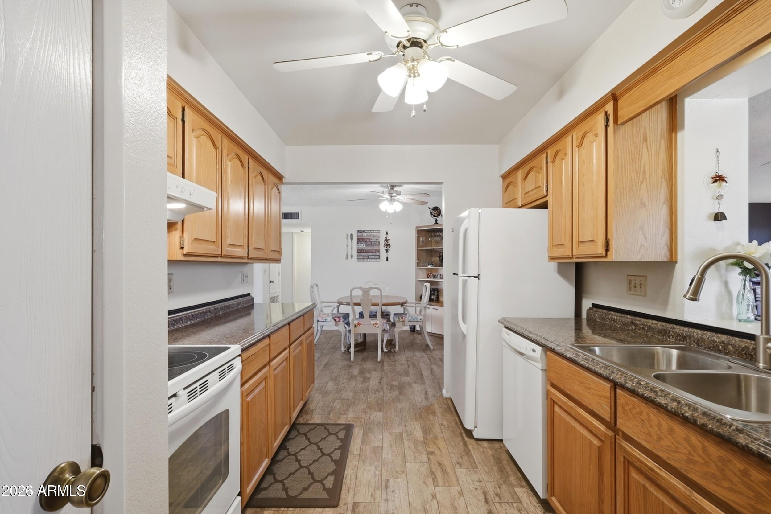 SUNLAND VILLAGE 4 - Residential