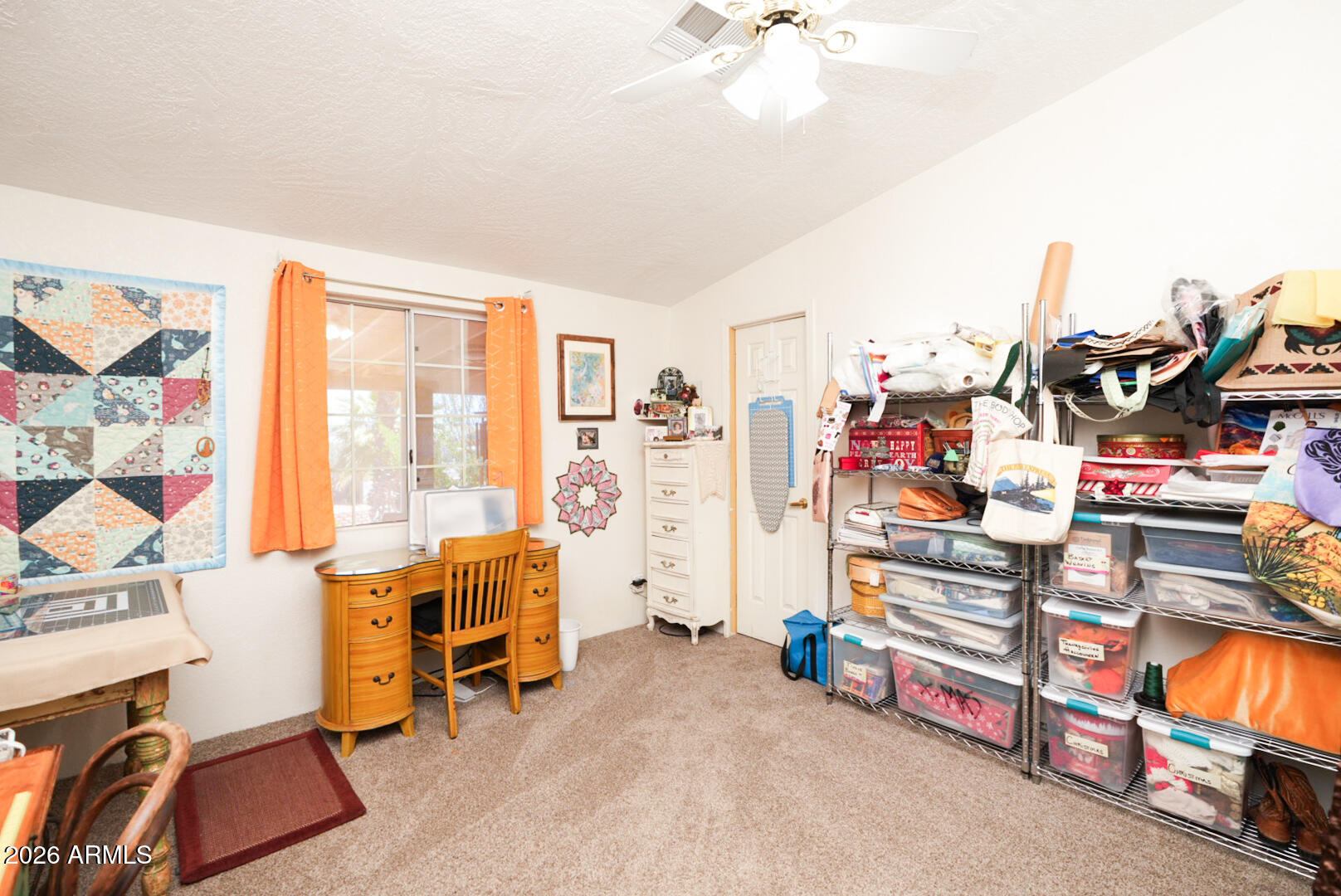 MINGUS SHADOWS UNIT 2 - Residential