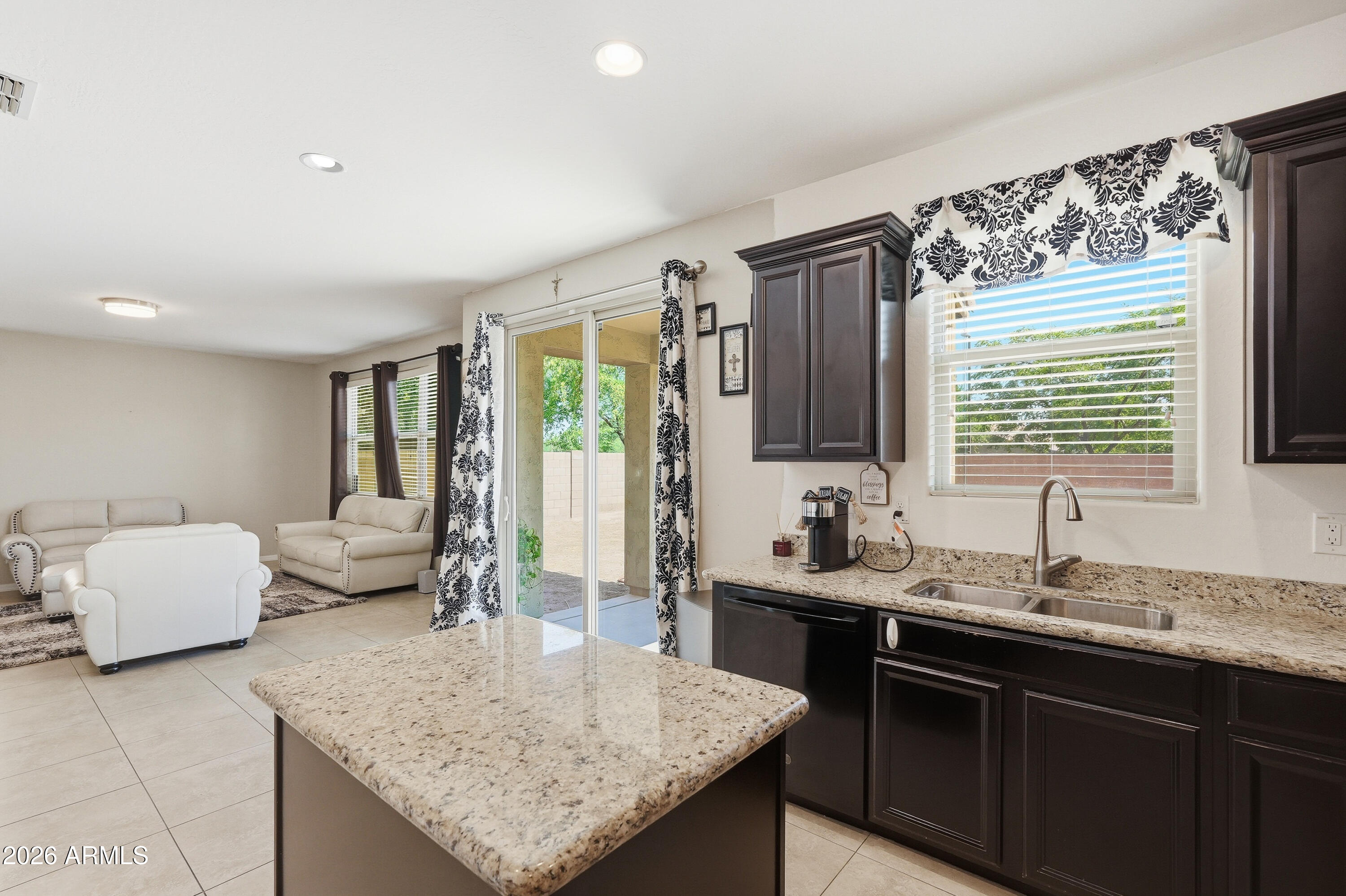 GILBERT COMMONS ENCLAVE - Residential
