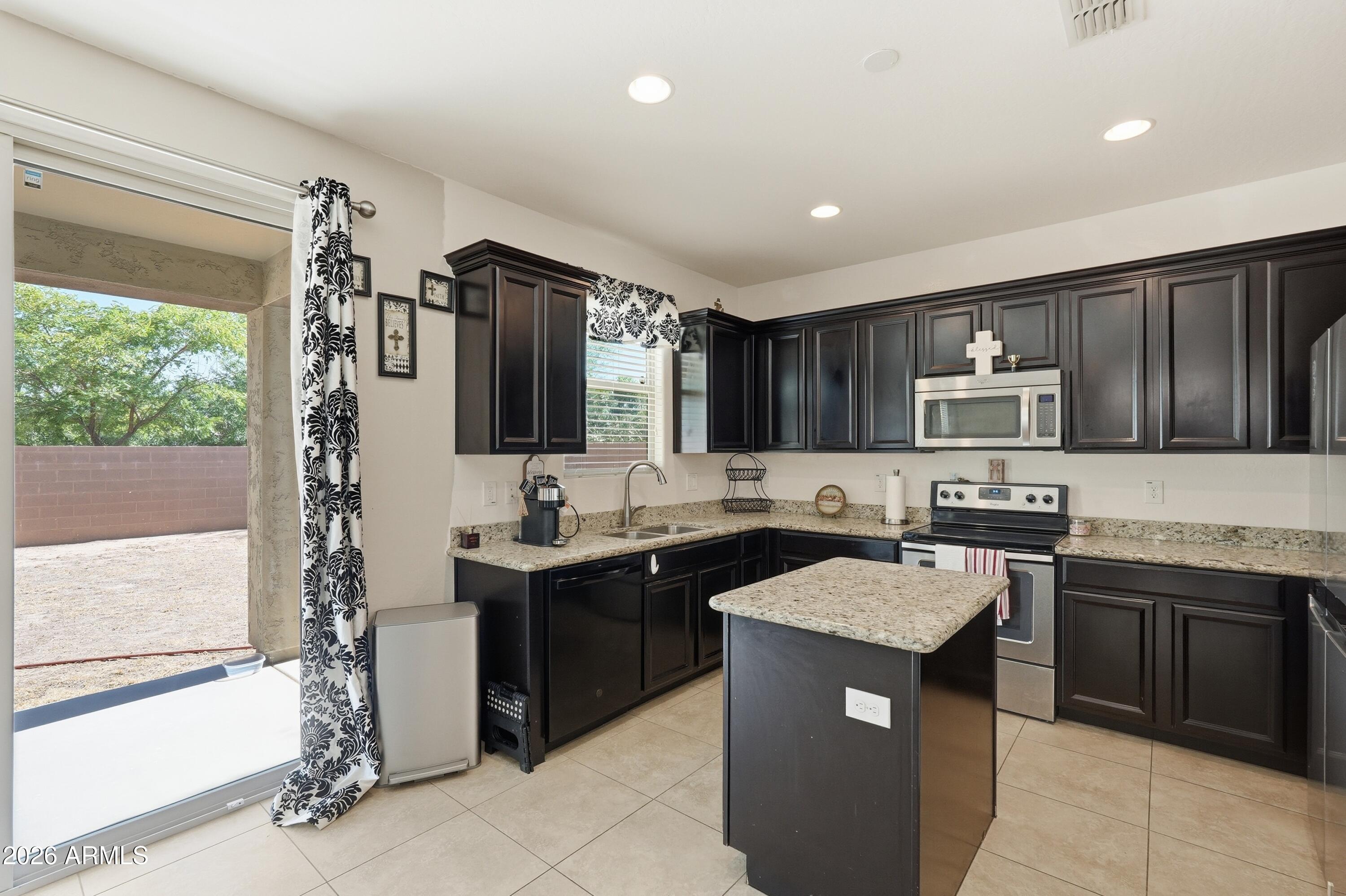 GILBERT COMMONS ENCLAVE - Residential