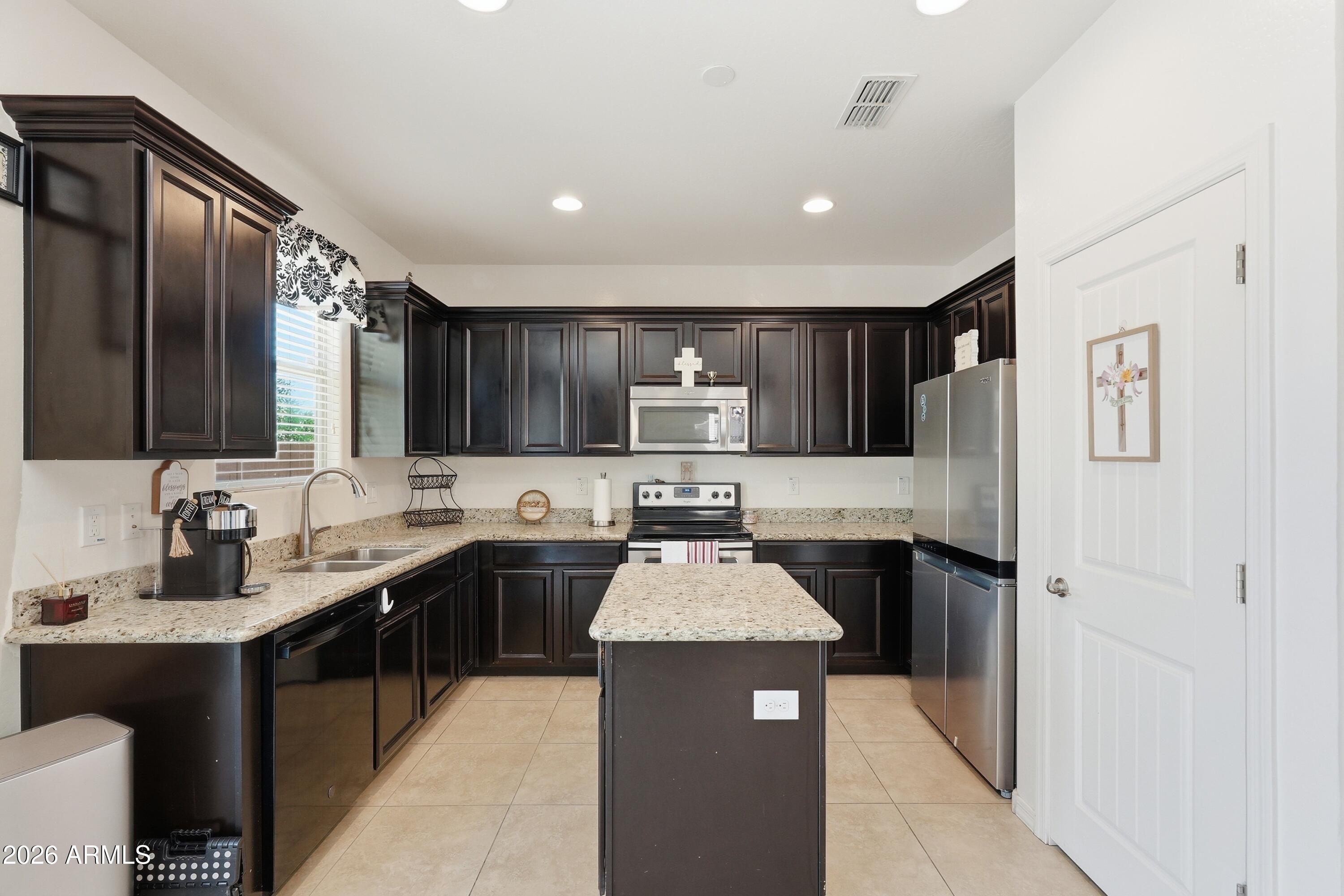GILBERT COMMONS ENCLAVE - Residential