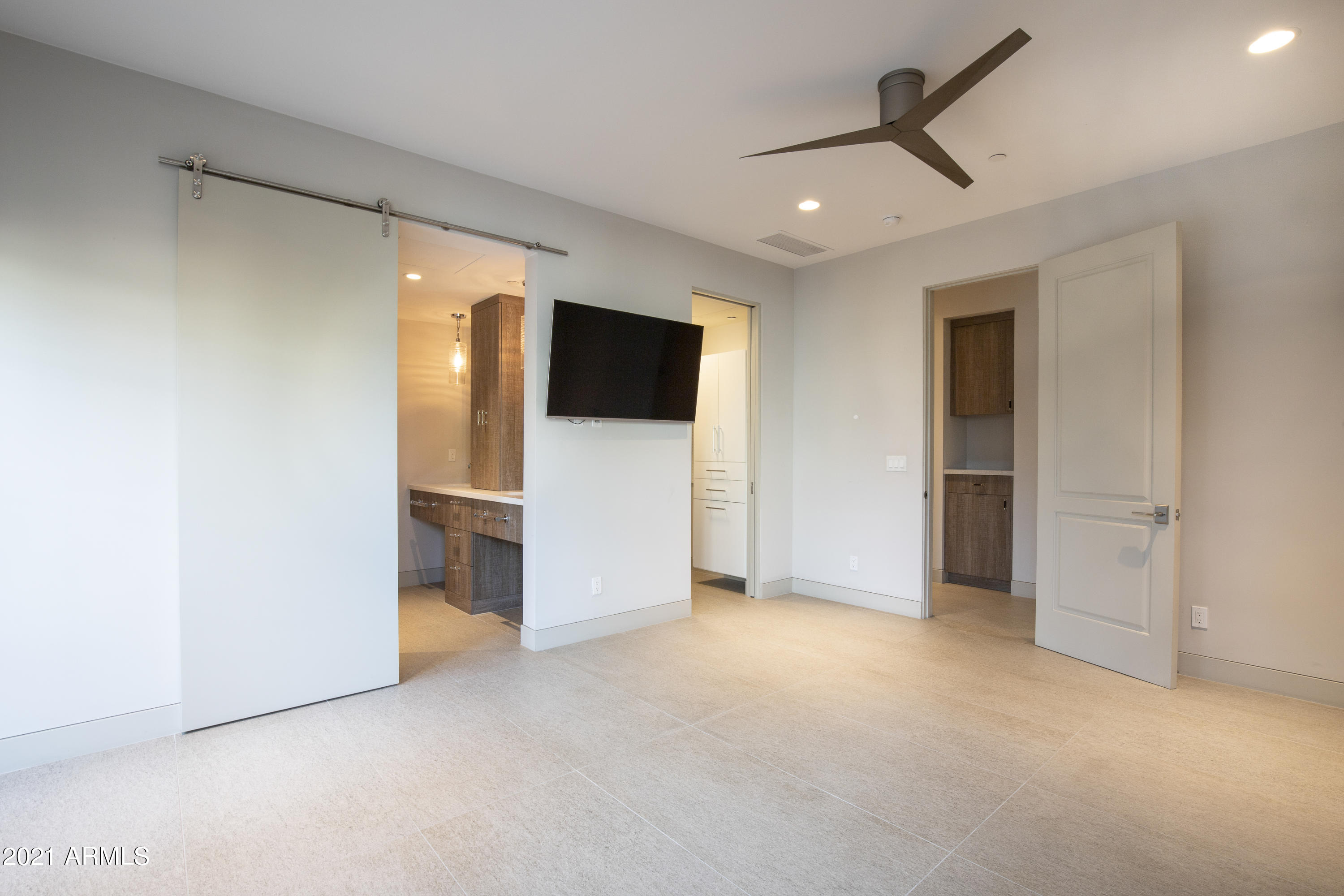 MOUNTAIN SHADOWS RESORT ESTATES - Residential