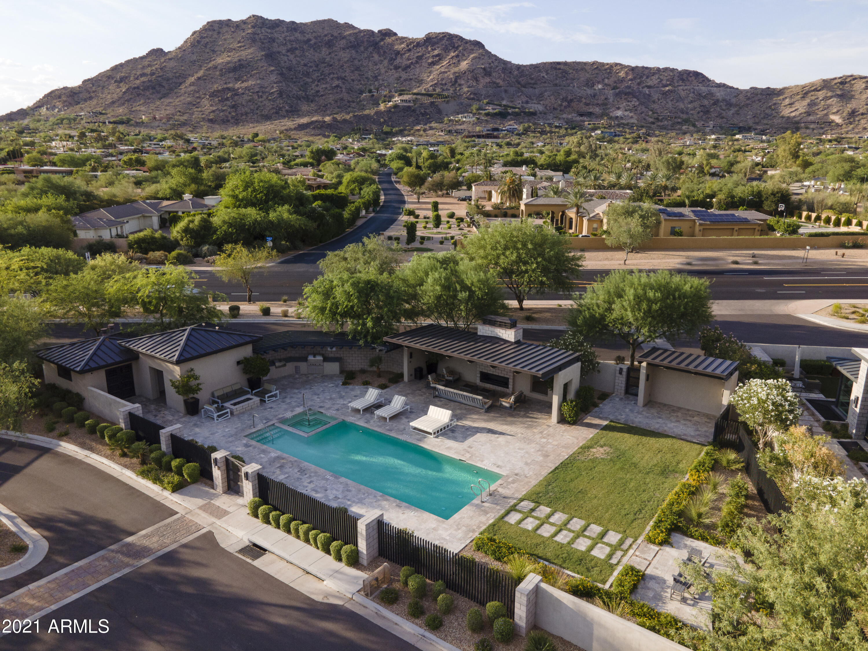 MOUNTAIN SHADOWS RESORT ESTATES - Residential