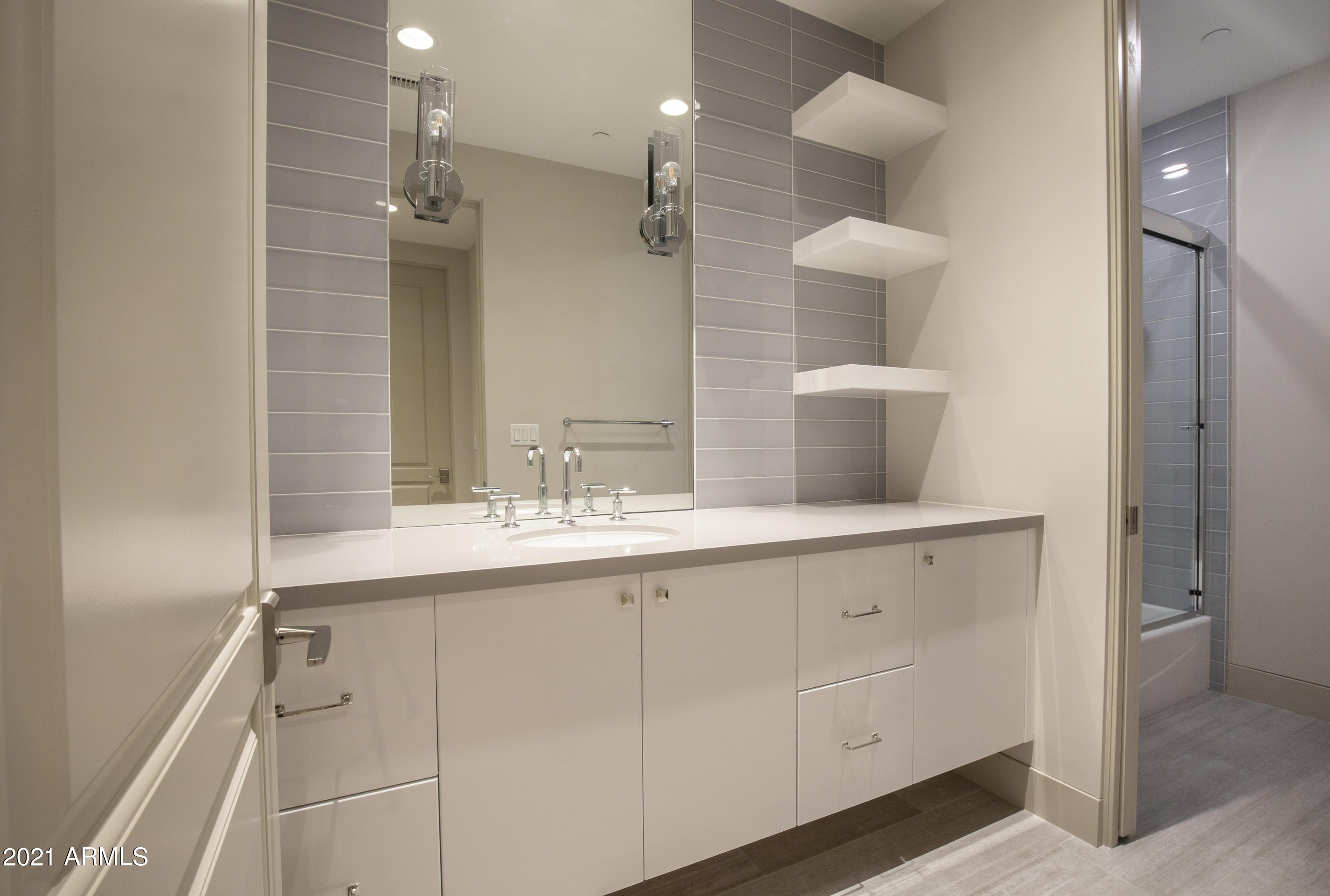 MOUNTAIN SHADOWS RESORT ESTATES - Residential