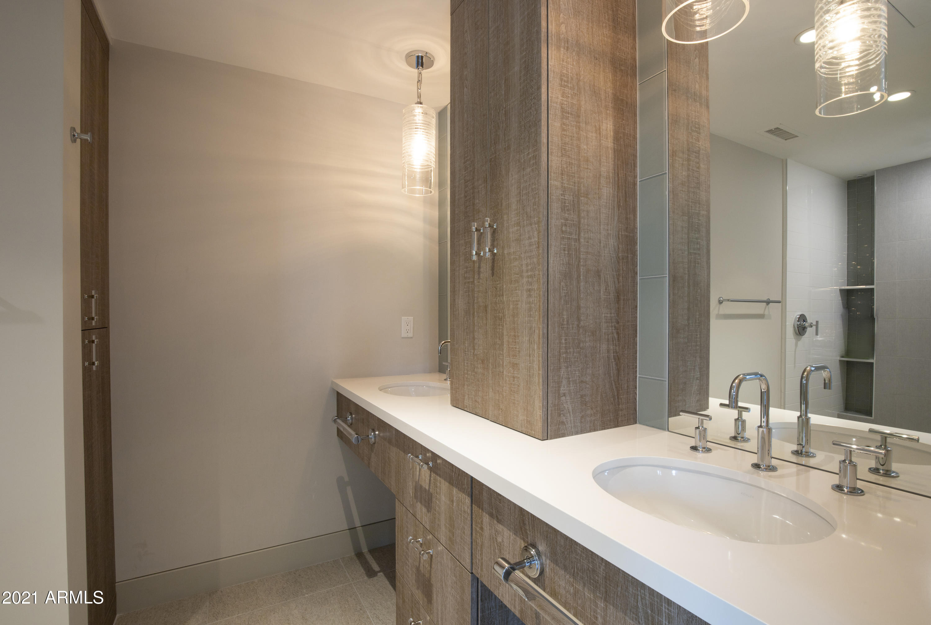 MOUNTAIN SHADOWS RESORT ESTATES - Residential