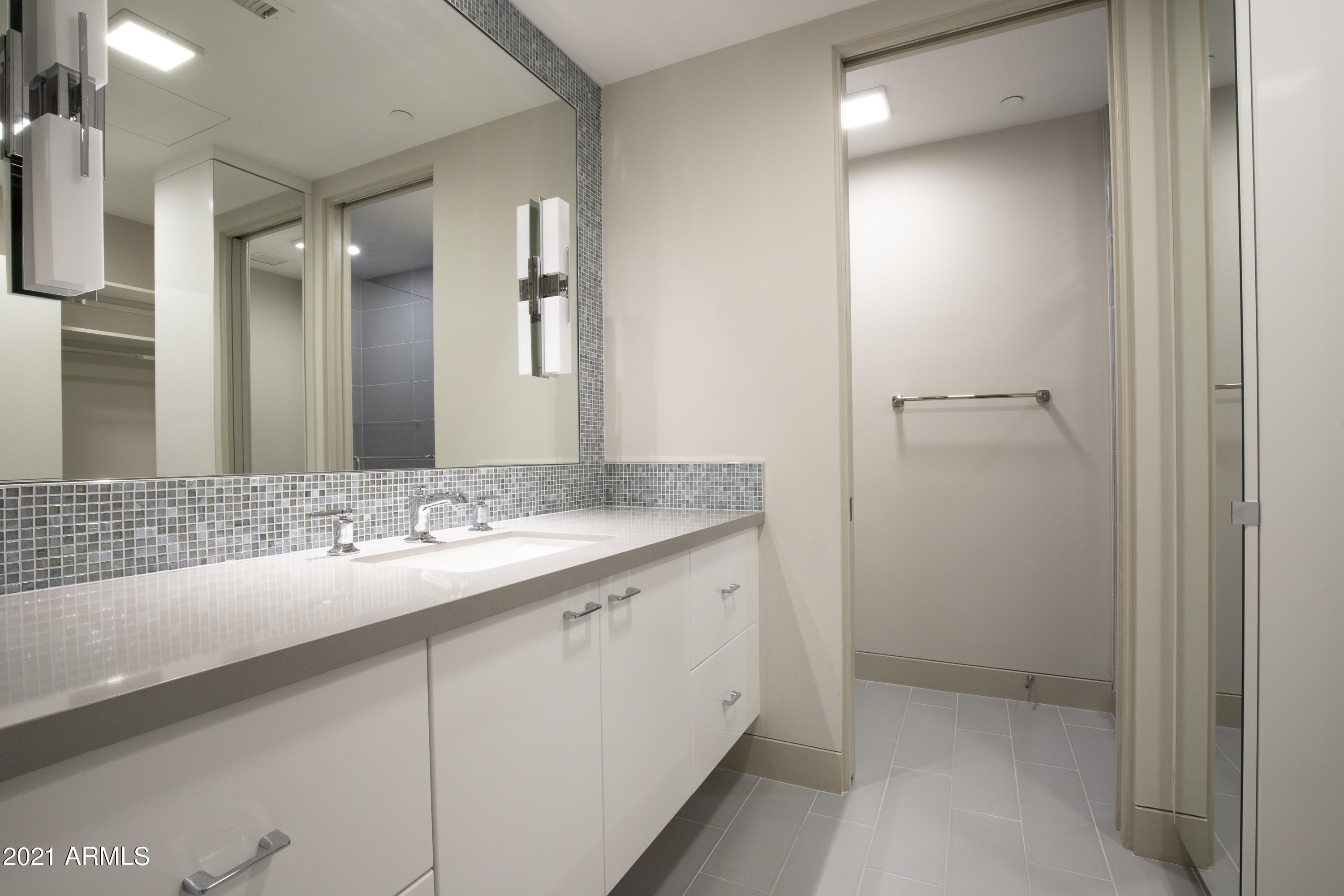 MOUNTAIN SHADOWS RESORT ESTATES - Residential