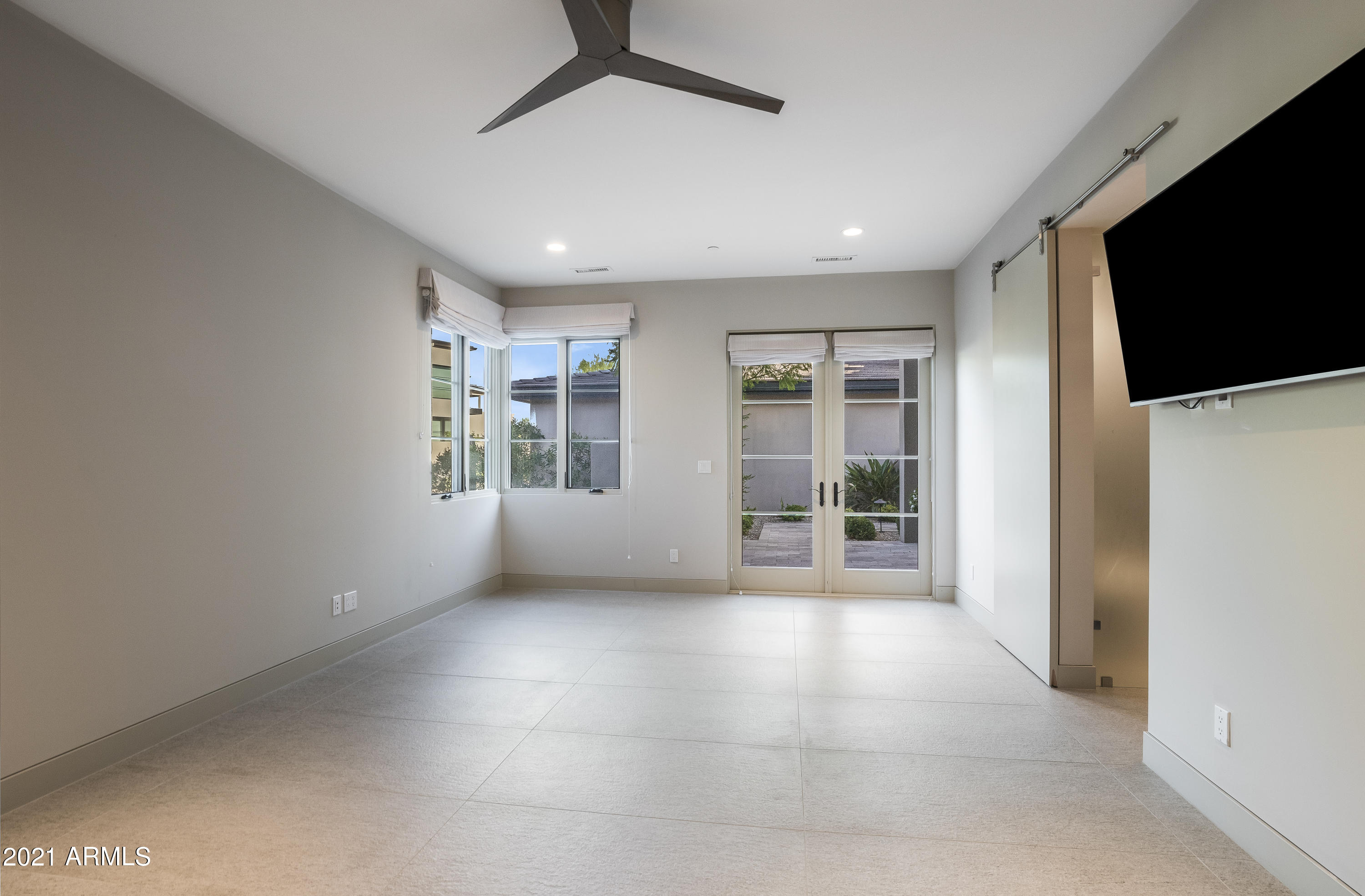 MOUNTAIN SHADOWS RESORT ESTATES - Residential