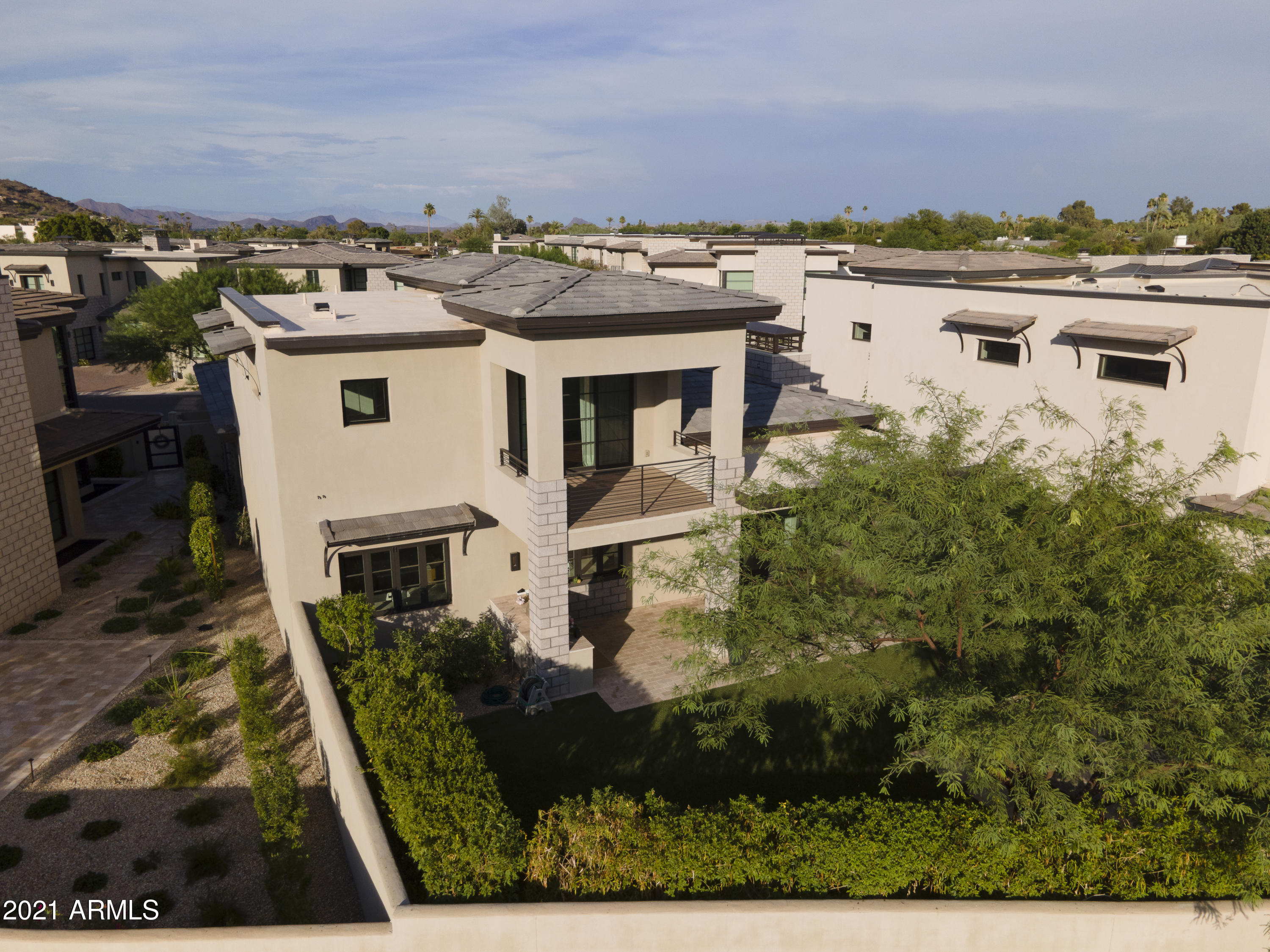MOUNTAIN SHADOWS RESORT ESTATES - Residential
