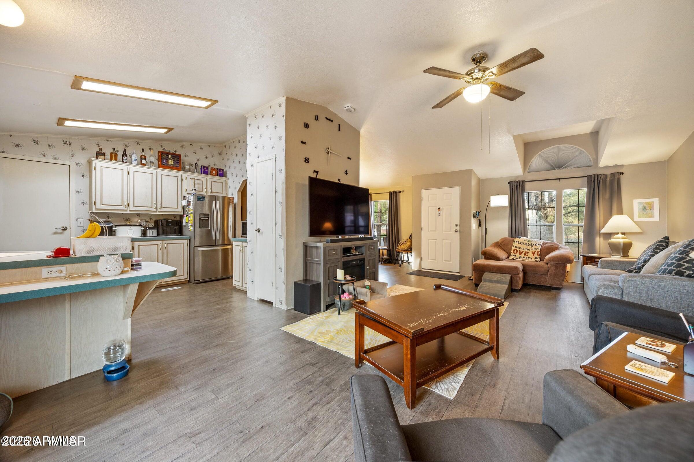 Show Low Unsbdivided - Residential