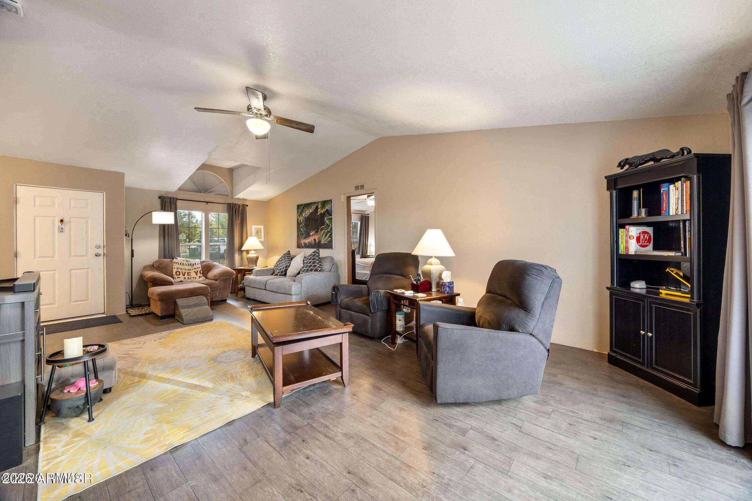 Show Low Unsbdivided - Residential