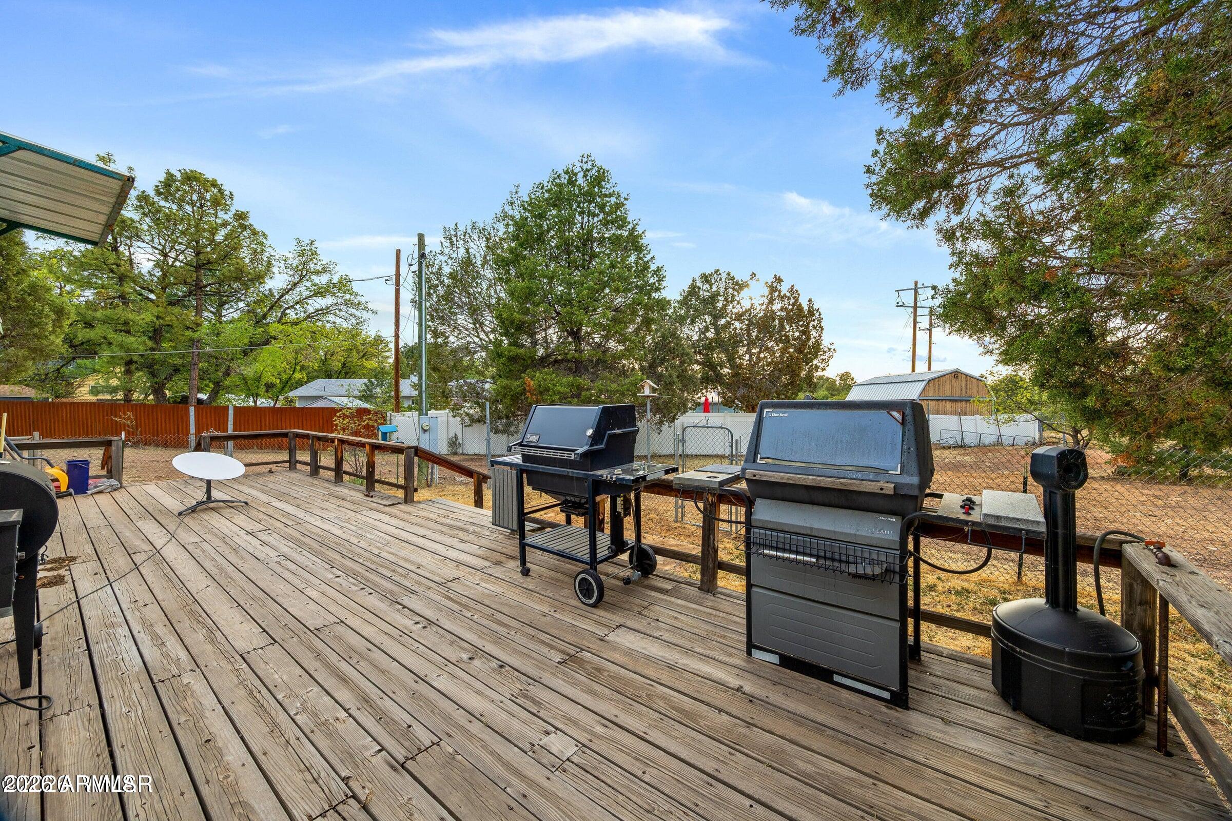 Show Low Unsbdivided - Residential