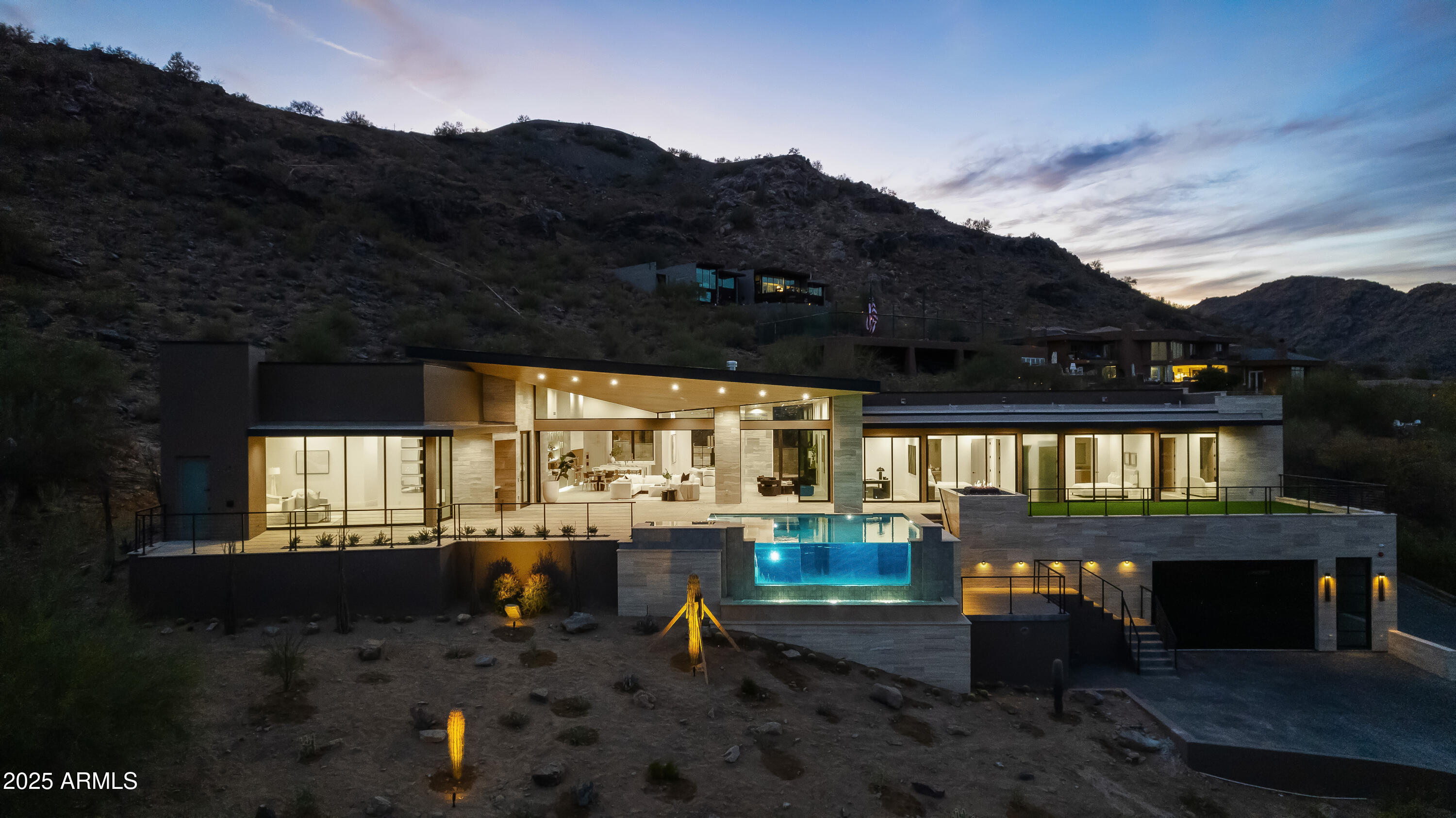 HUMMINGBIRD VISTA - Residential
