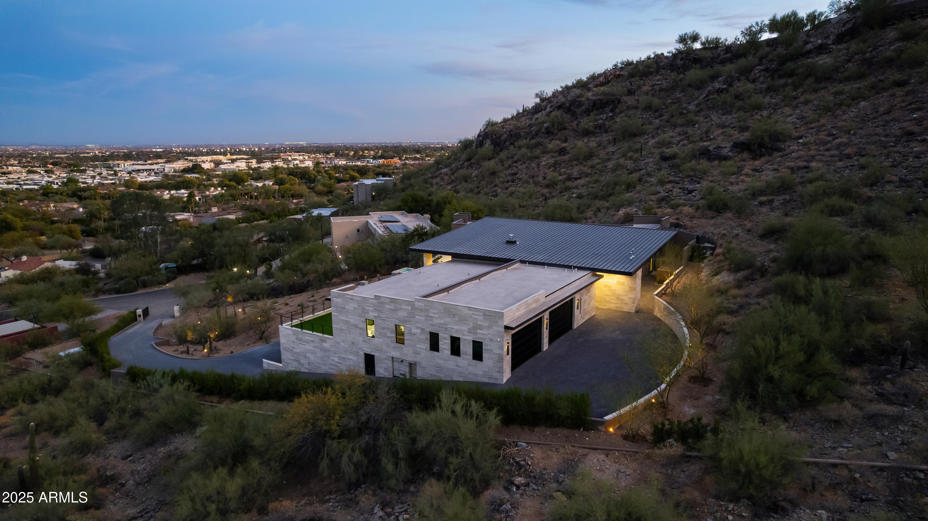 HUMMINGBIRD VISTA - Residential