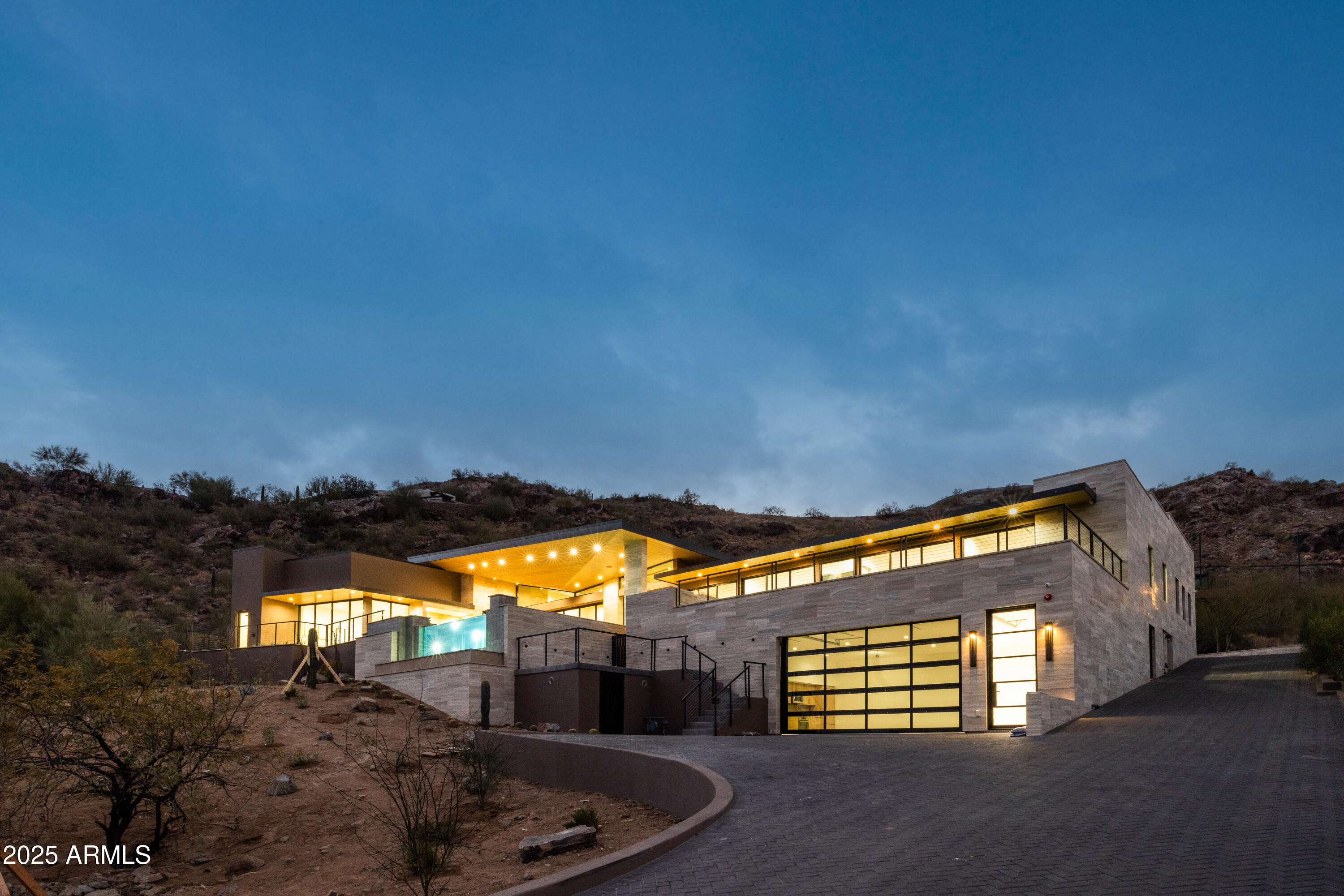 HUMMINGBIRD VISTA - Residential