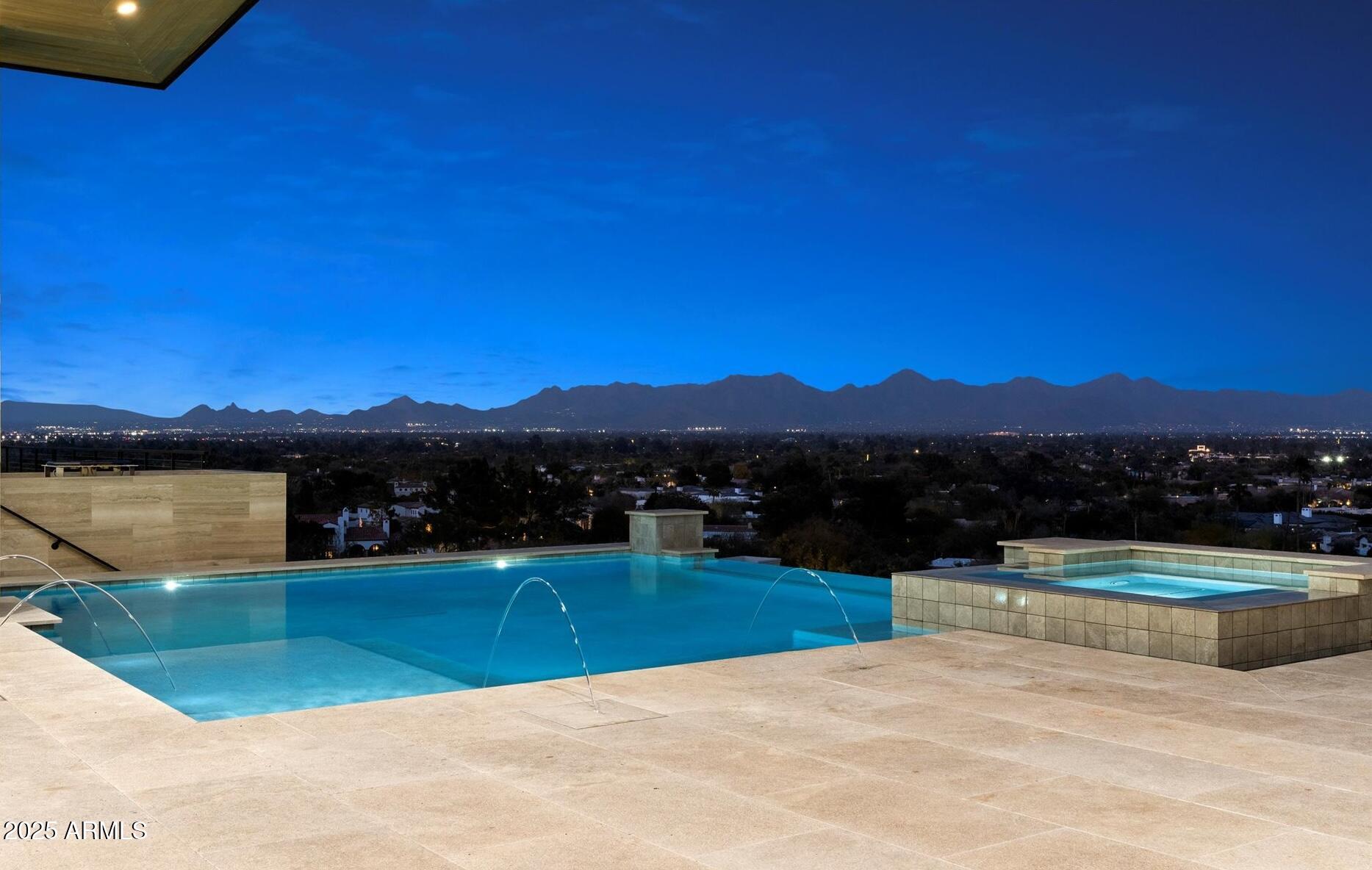 HUMMINGBIRD VISTA - Residential