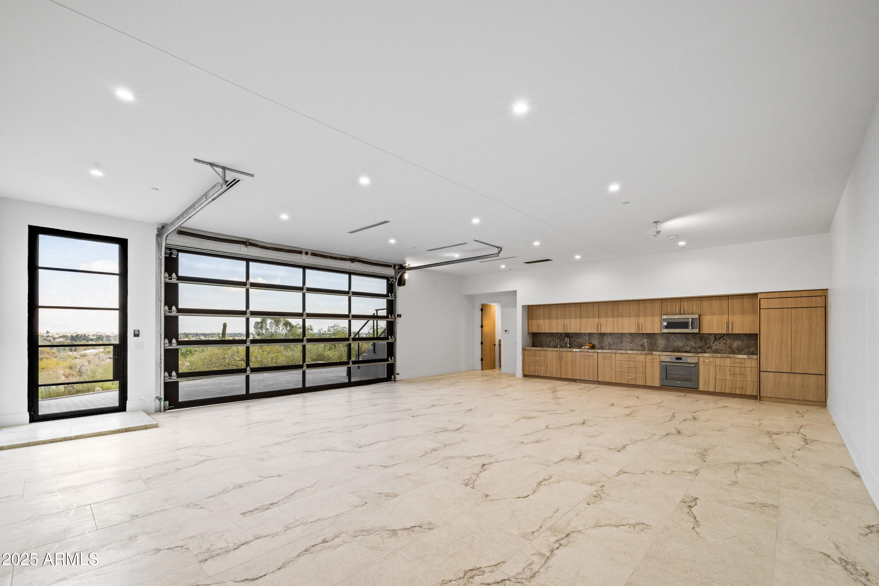 HUMMINGBIRD VISTA - Residential