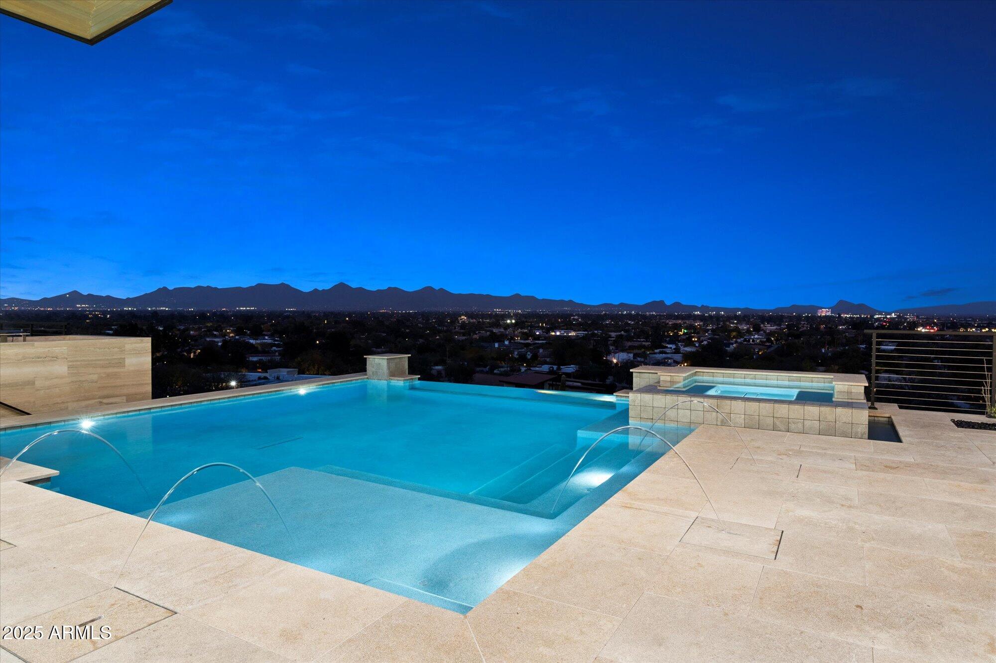 HUMMINGBIRD VISTA - Residential