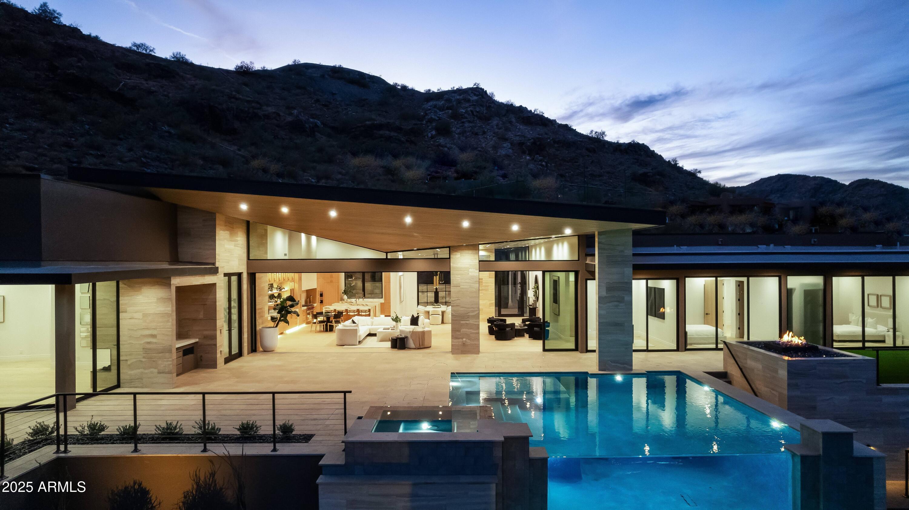HUMMINGBIRD VISTA - Residential