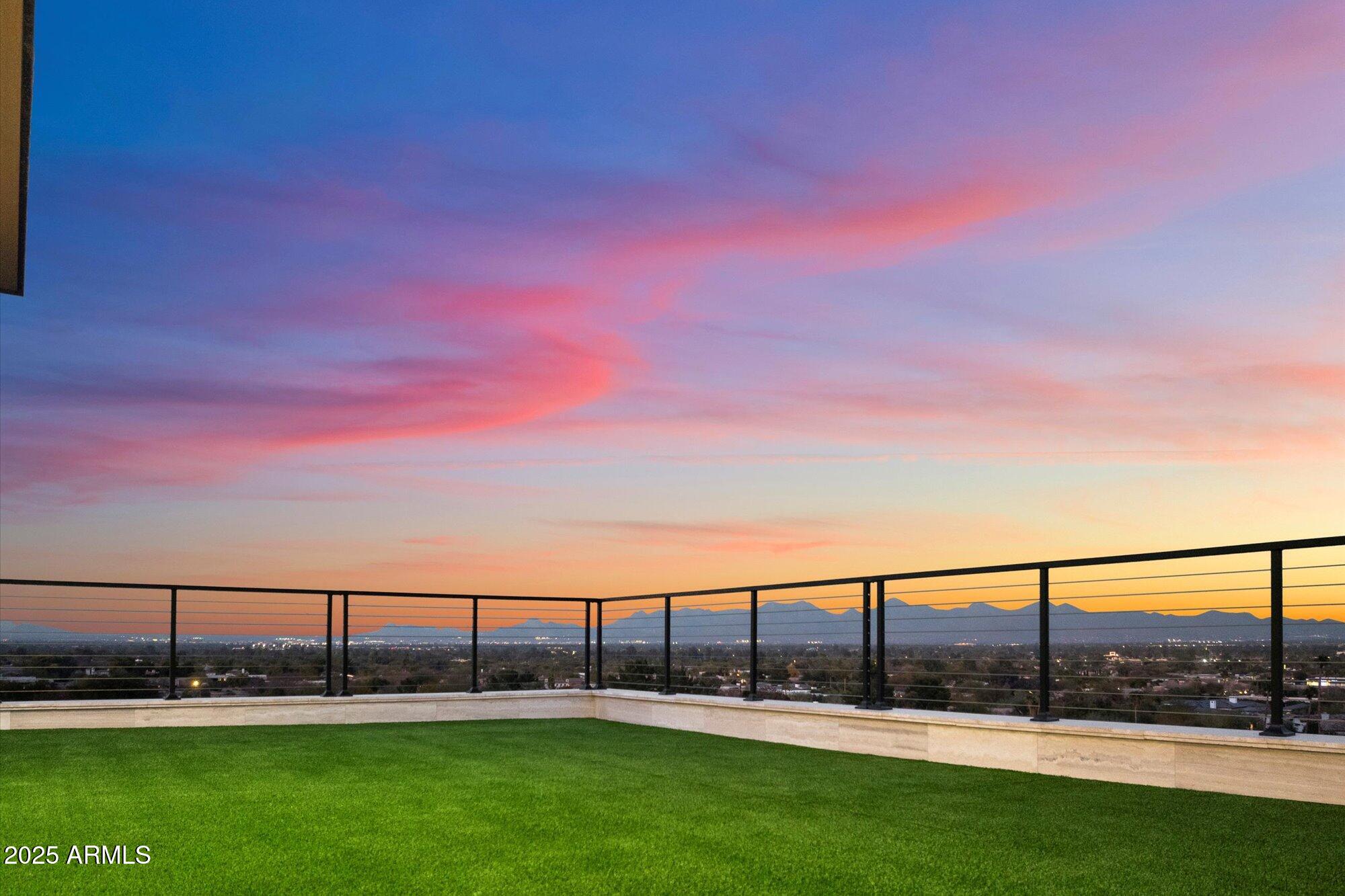 HUMMINGBIRD VISTA - Residential