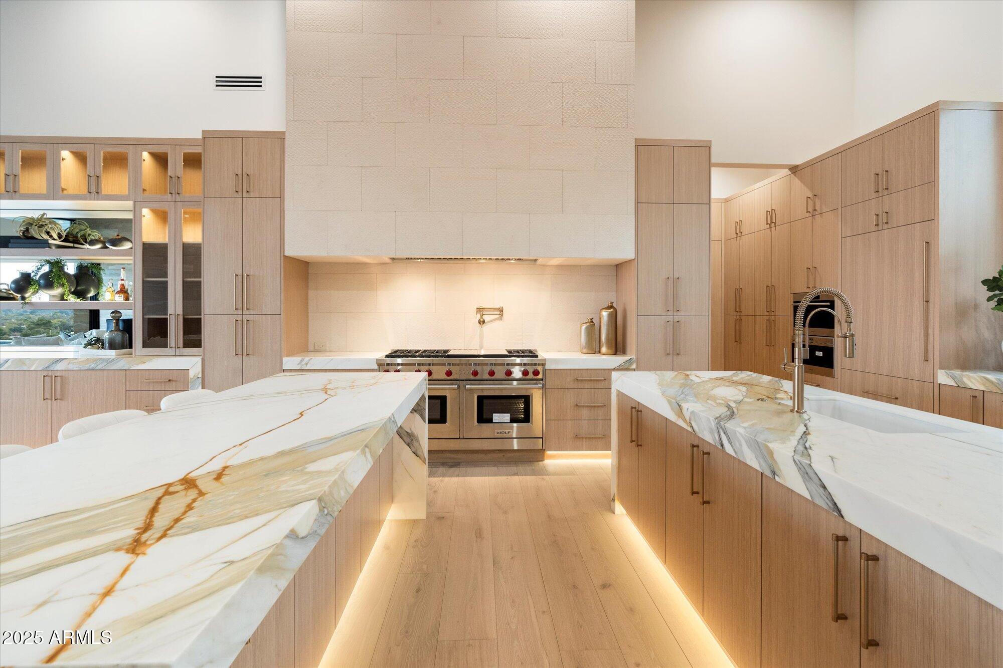 HUMMINGBIRD VISTA - Residential