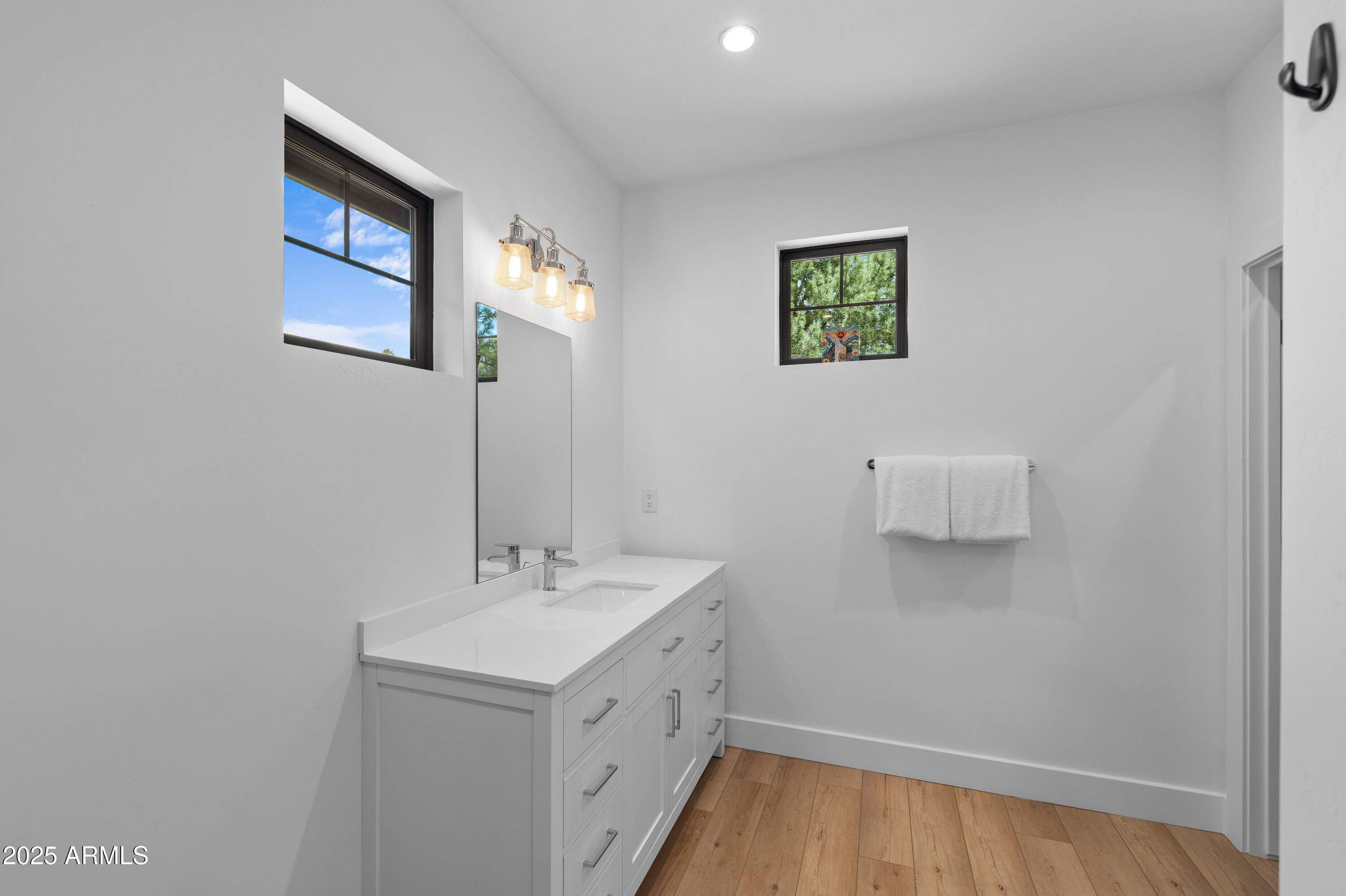 ESTATES AT PINE CANYON UNIT 1 RESUB LOT: 57 - Residential