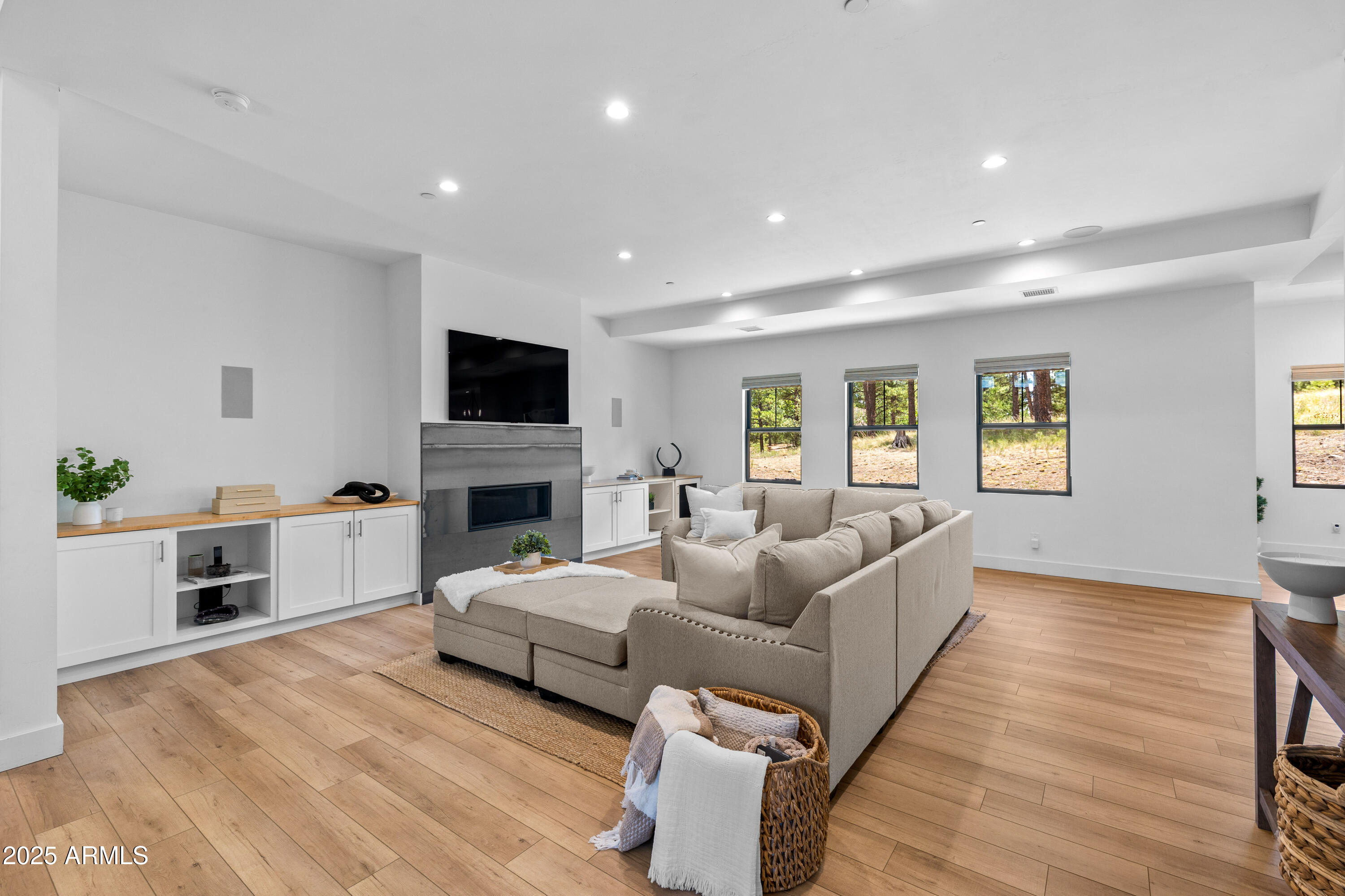 ESTATES AT PINE CANYON UNIT 1 RESUB LOT: 57 - Residential