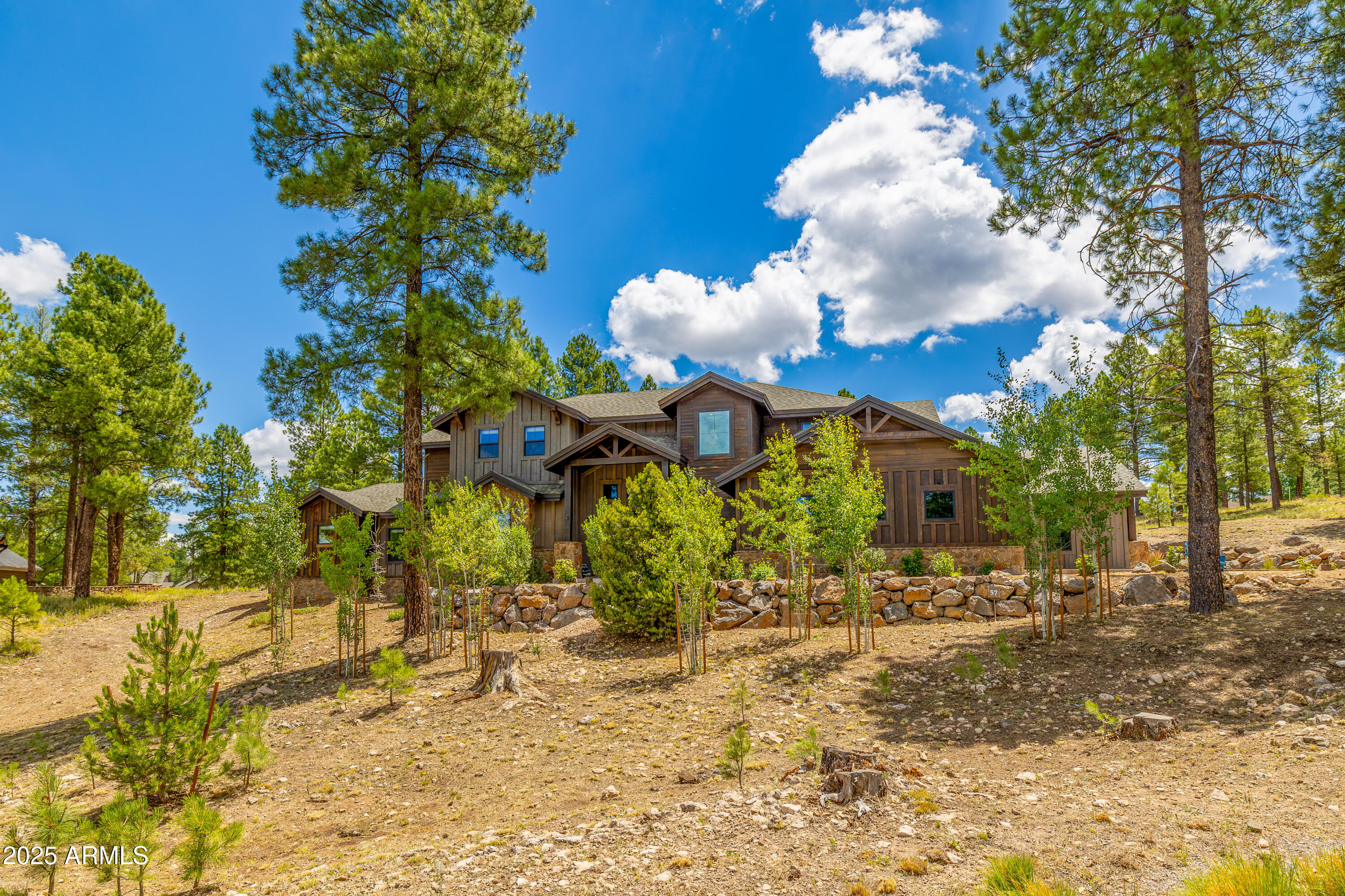 ESTATES AT PINE CANYON UNIT 1 RESUB LOT: 57 - Residential