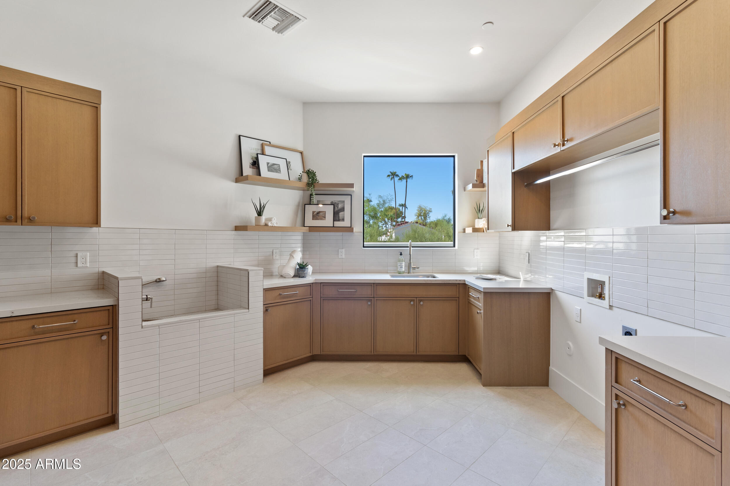 PARADISE VIEW ESTATES AMD - Residential