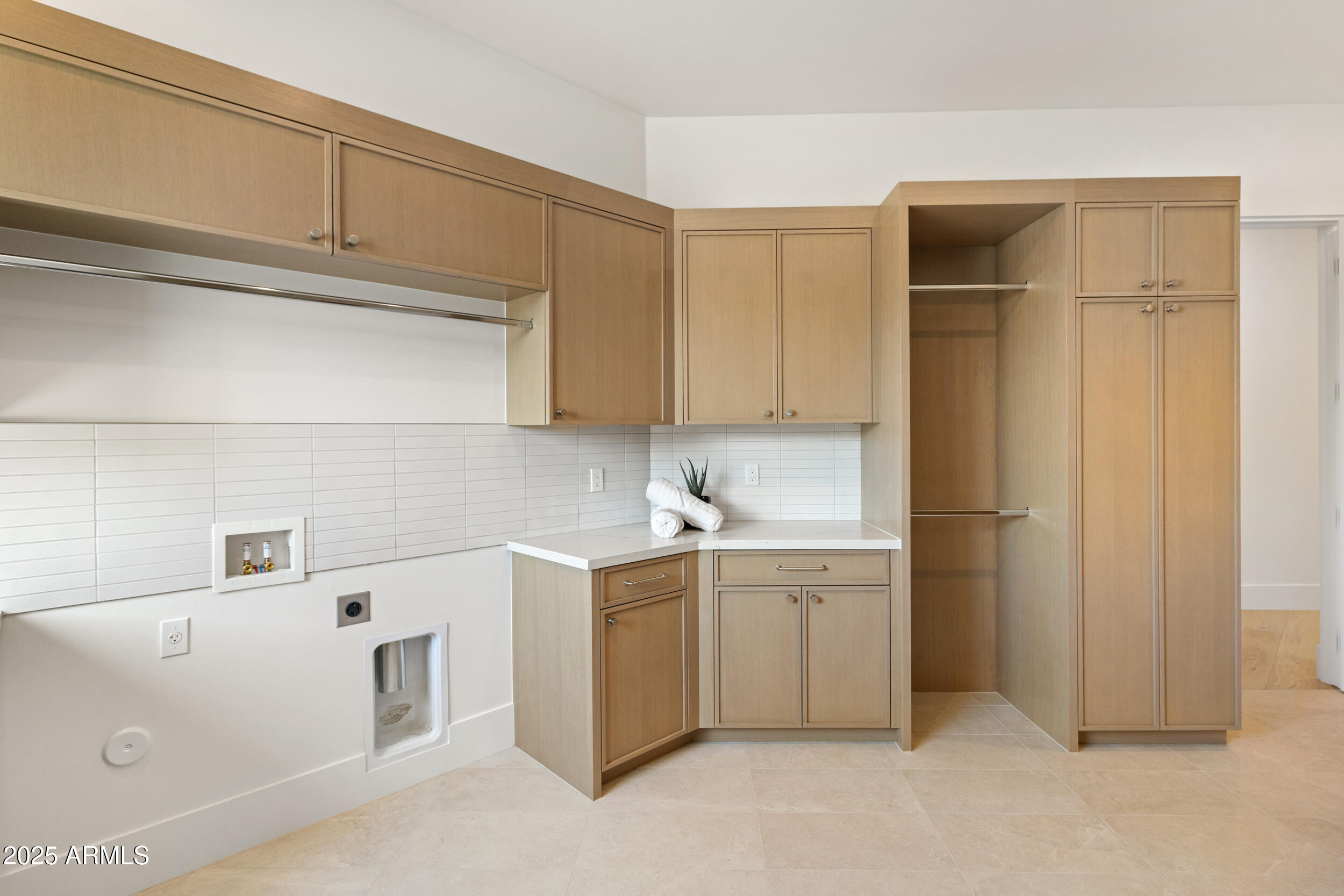PARADISE VIEW ESTATES AMD - Residential