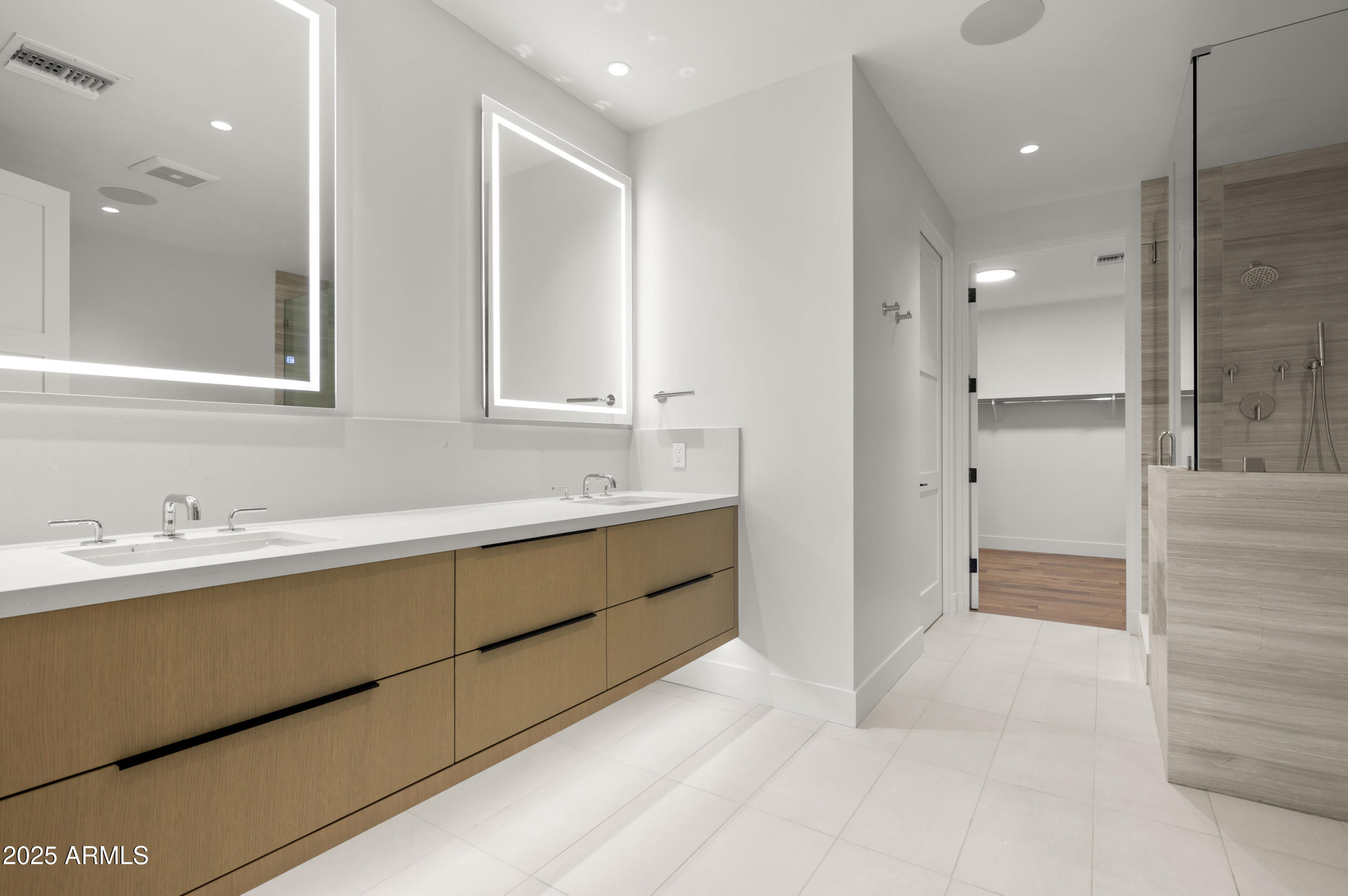 PHOENICIAN - Residential