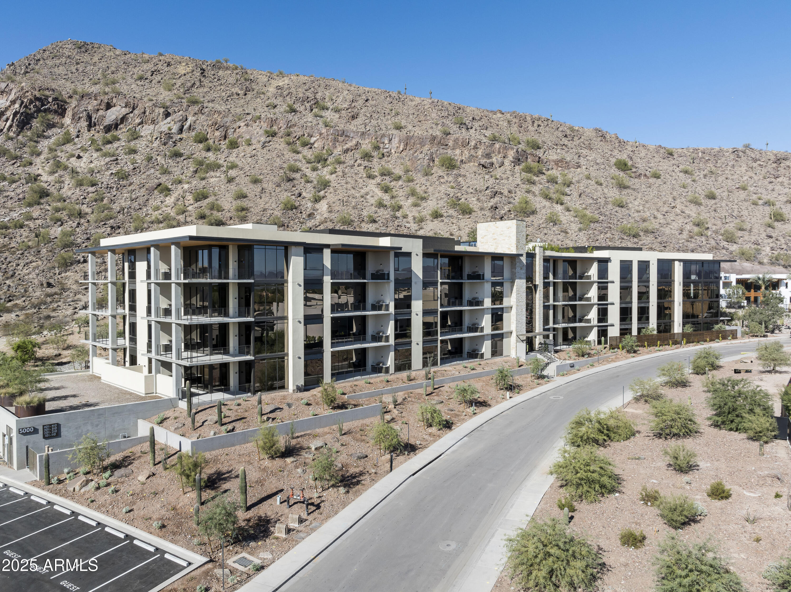 PHOENICIAN - Residential