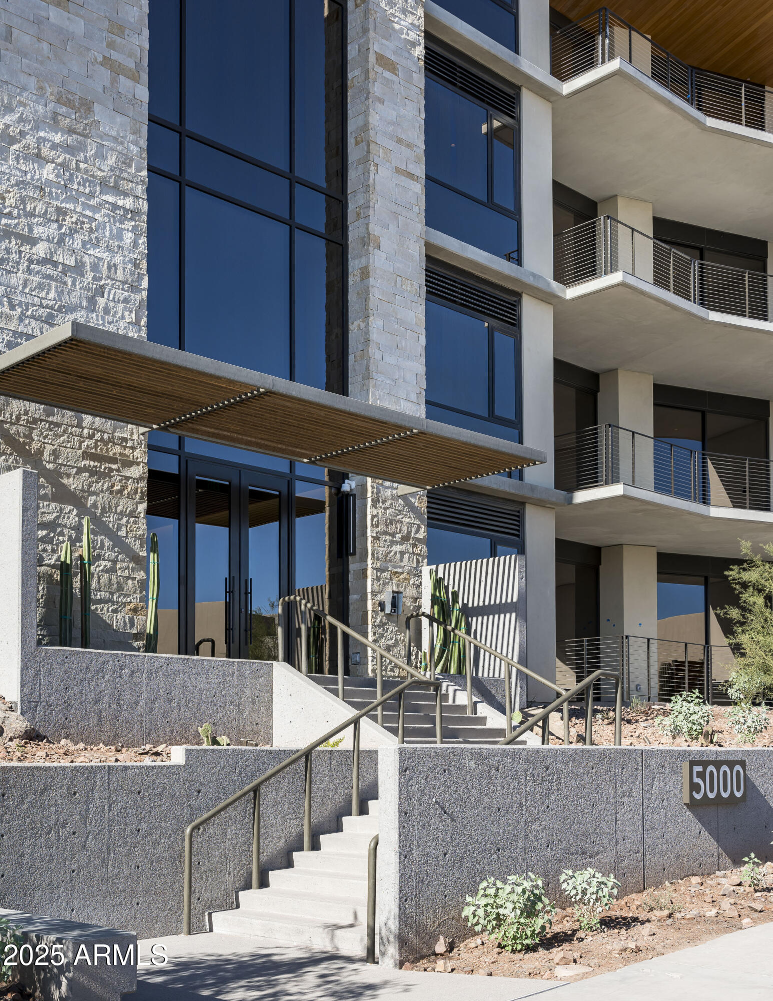 PHOENICIAN - Residential