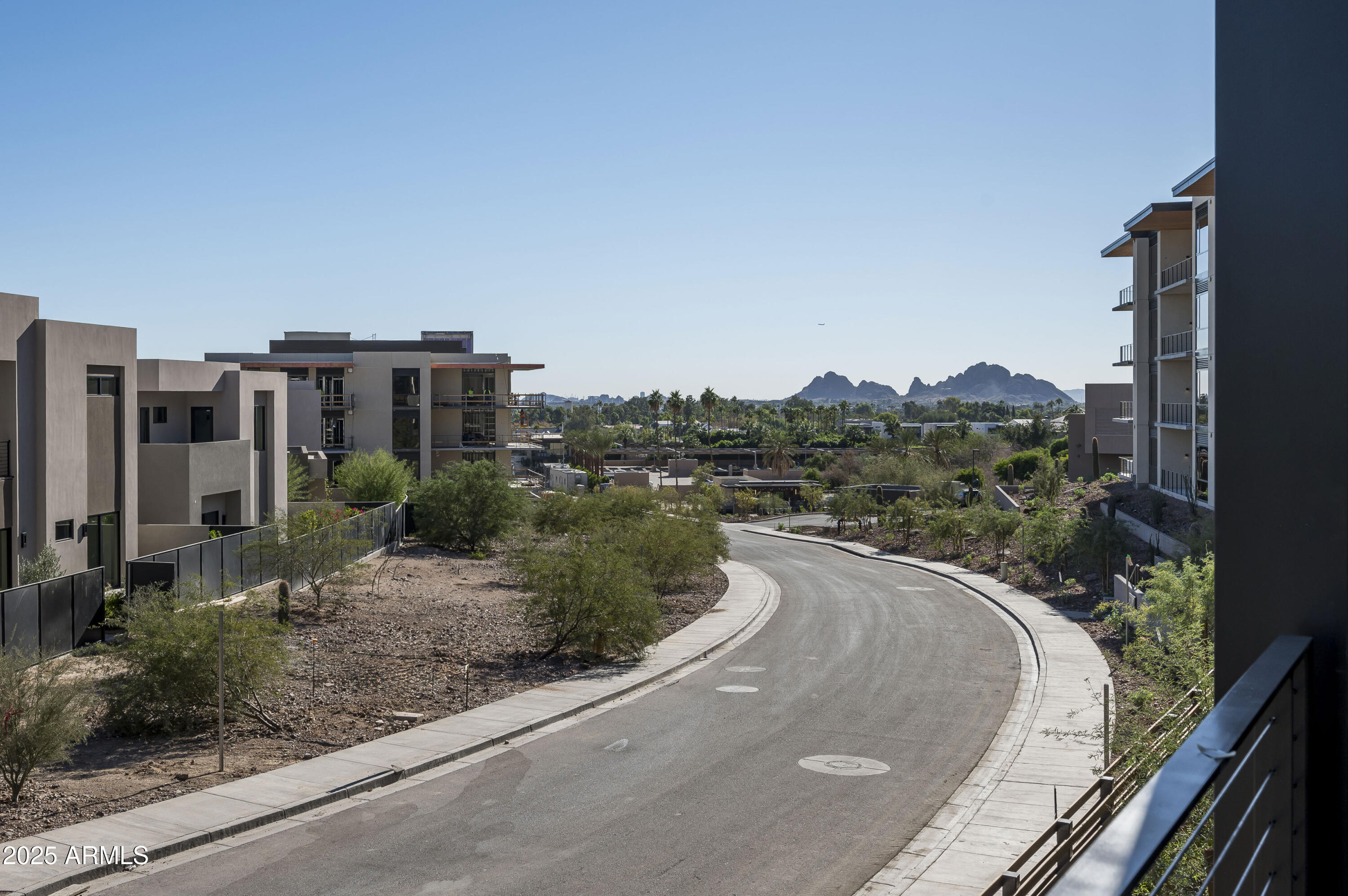 PHOENICIAN - Residential