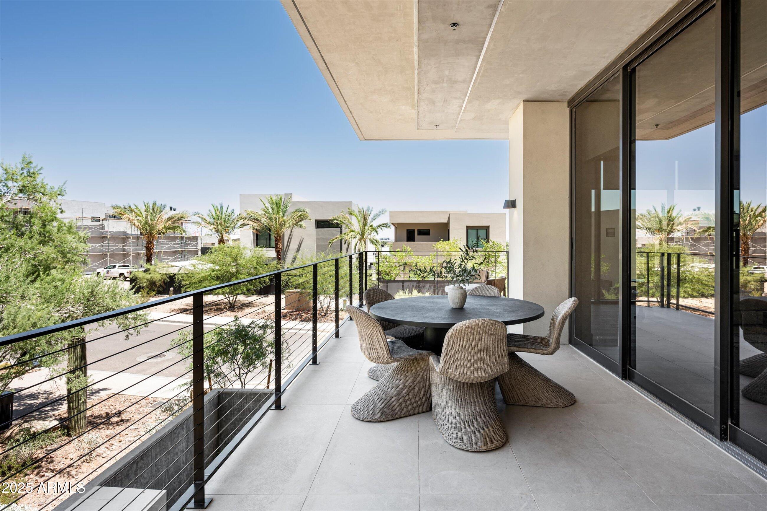 PHOENICIAN - Residential