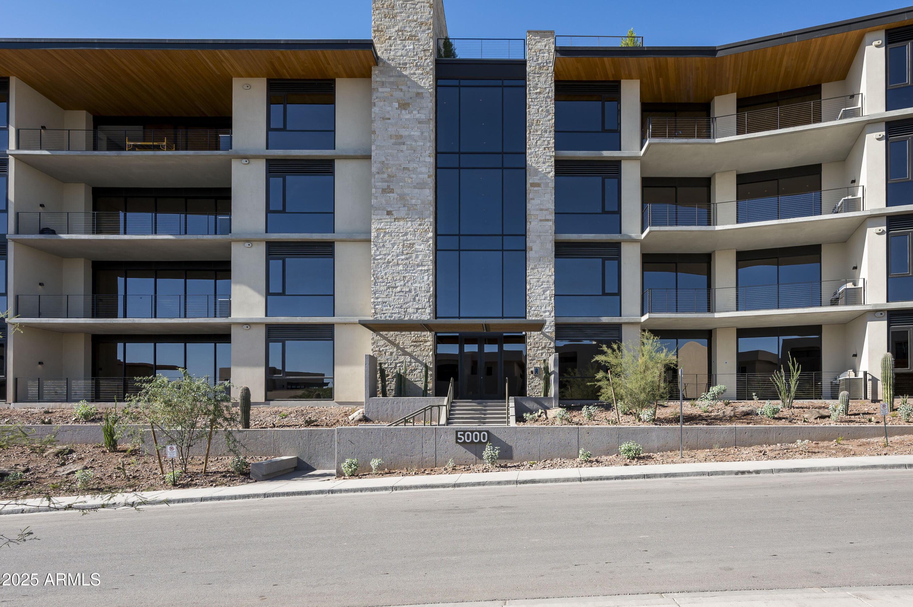 PHOENICIAN - Residential