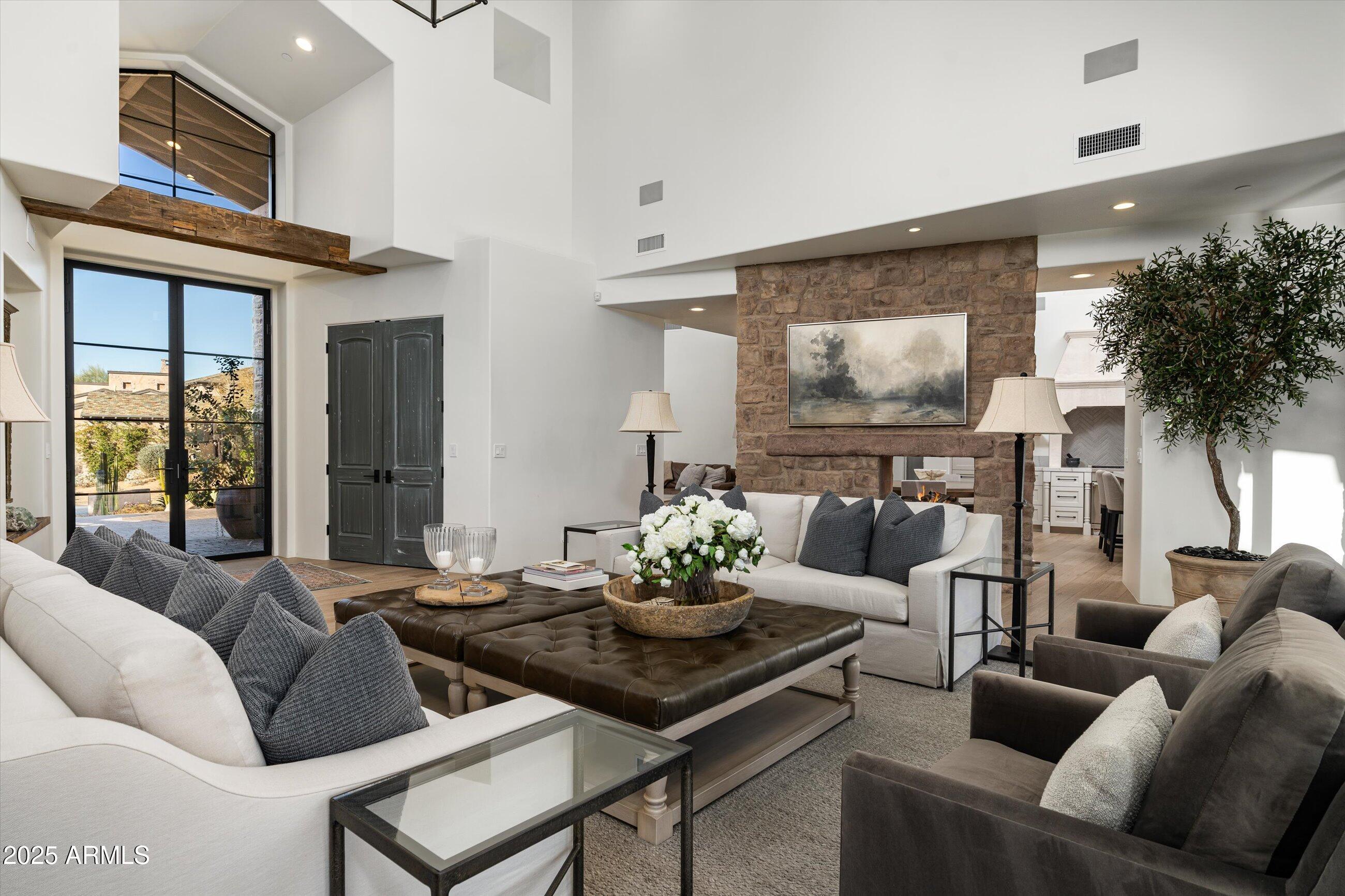 Estancia - Residential