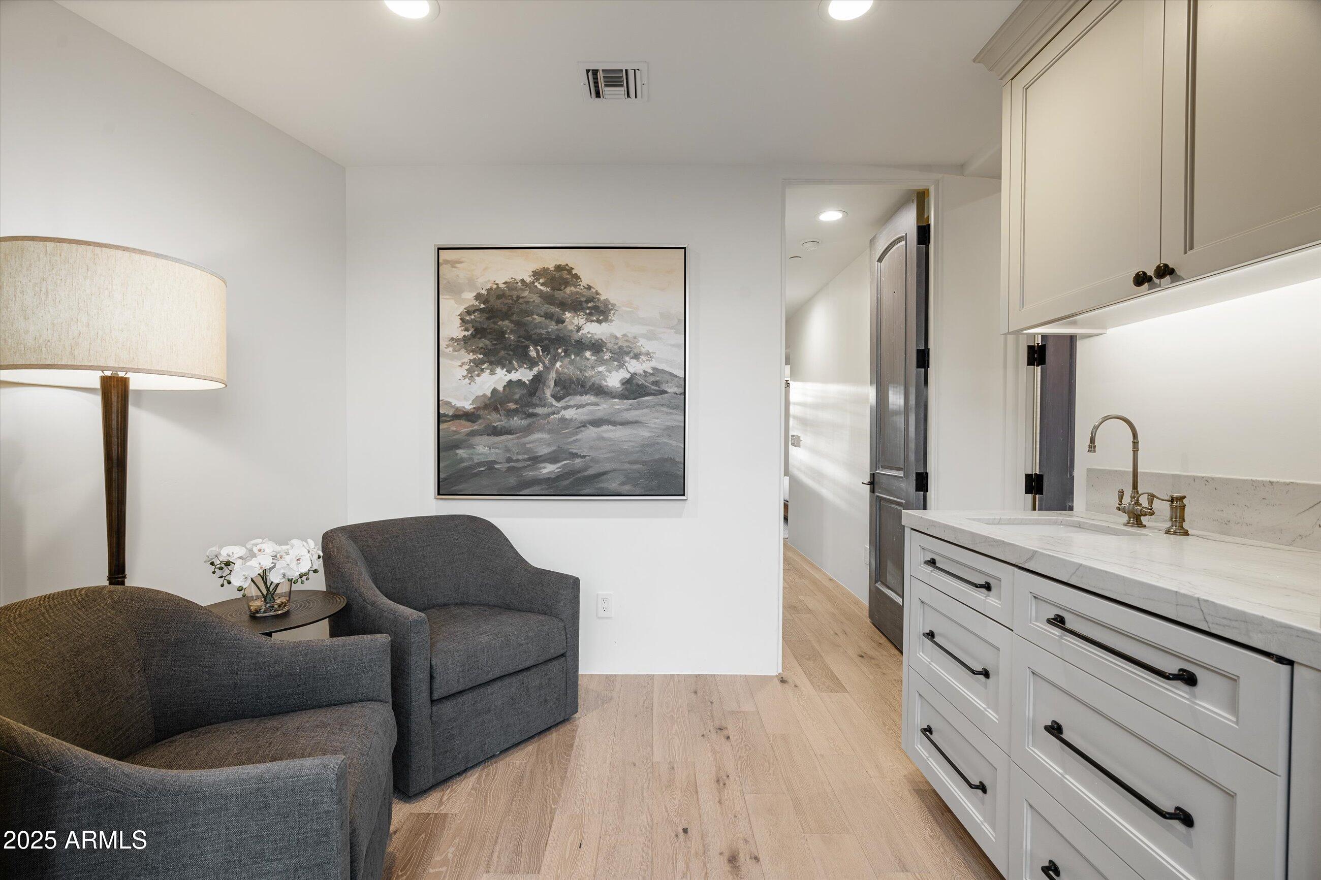 Estancia - Residential