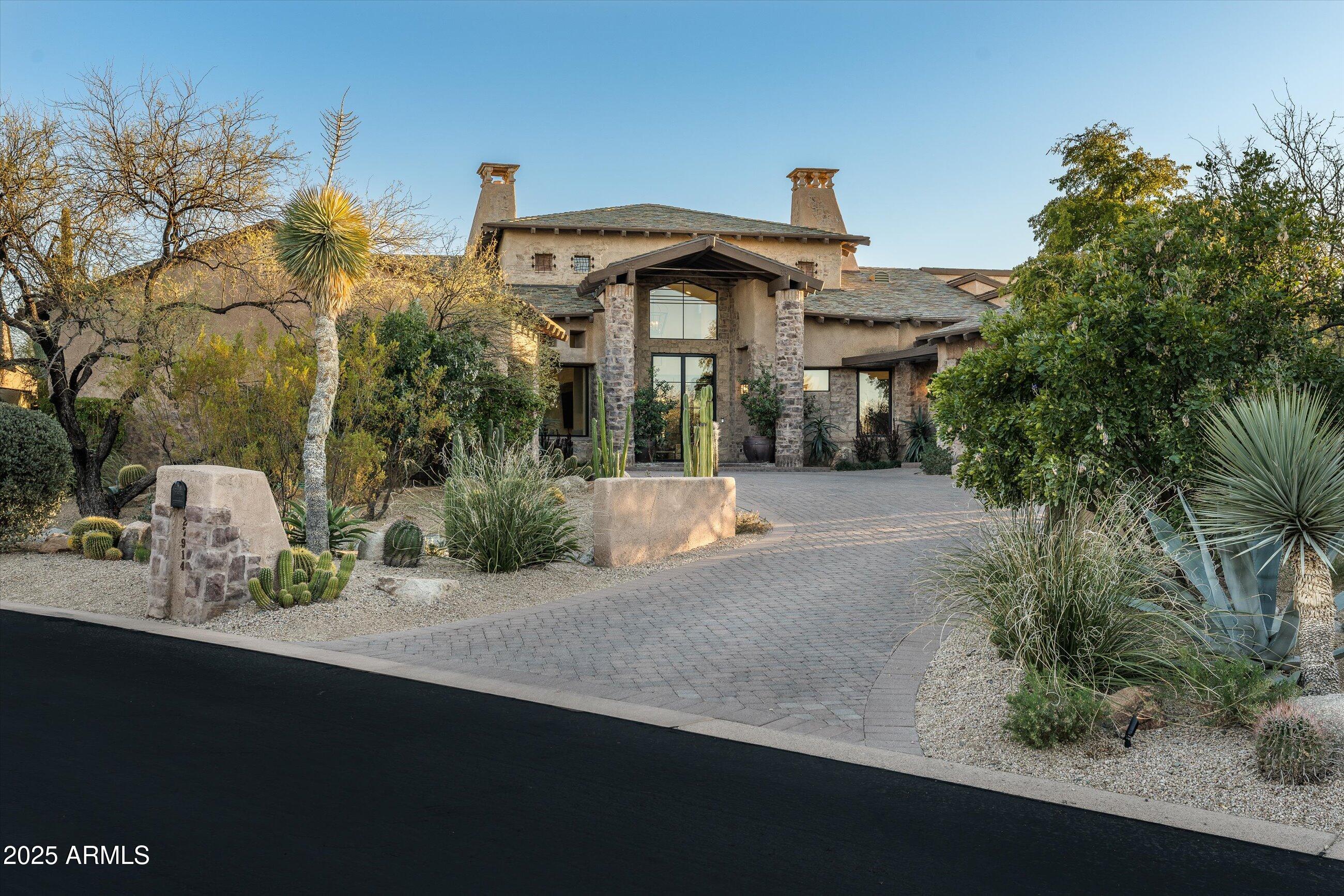 Estancia - Residential