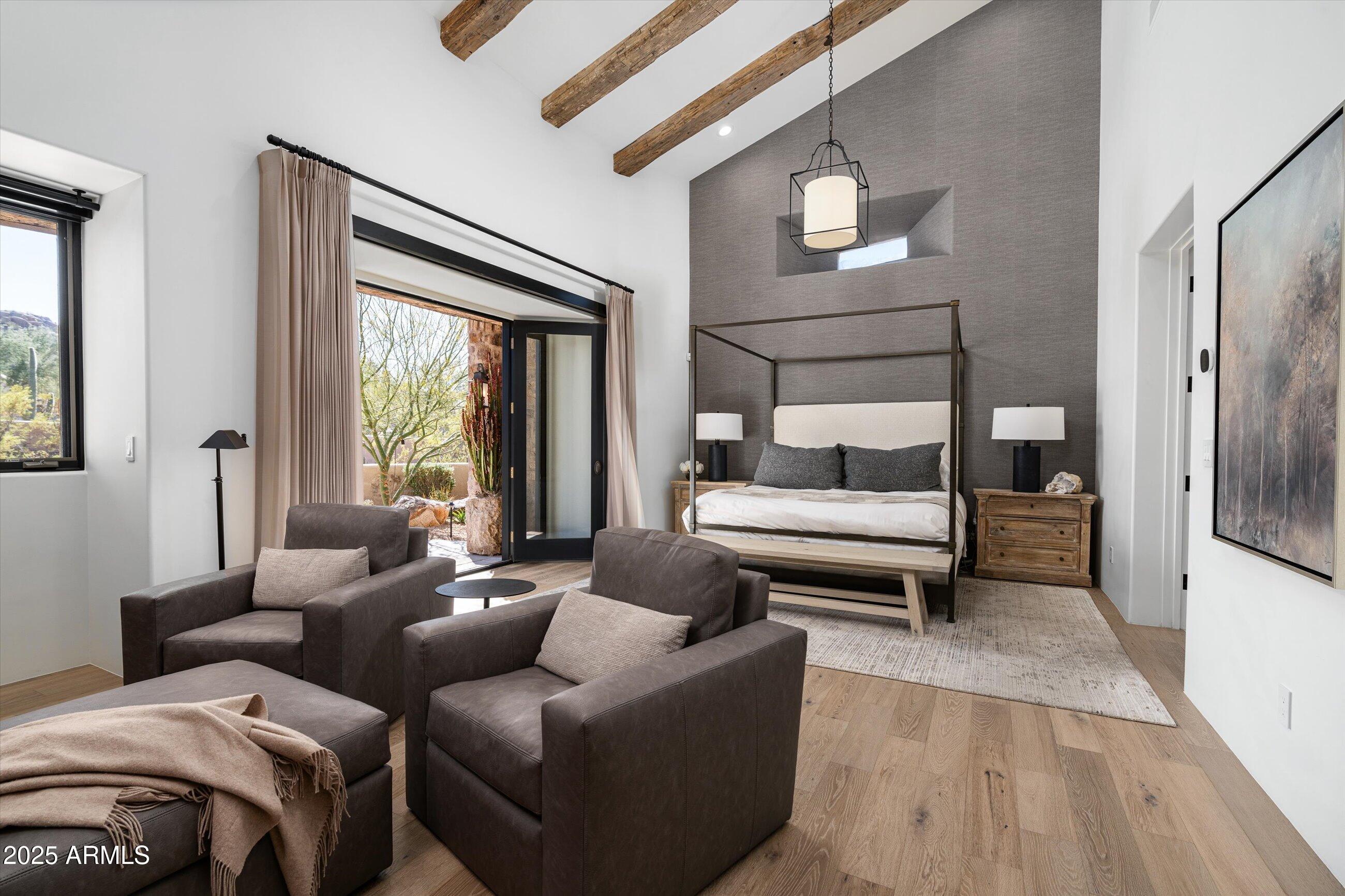 Estancia - Residential
